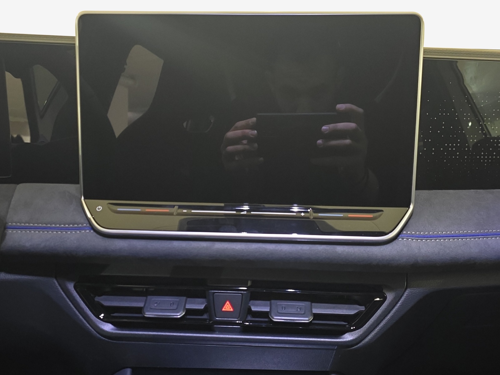 VW Tiguan 2.0 TSI DSG R-Line 4Motion-image-10