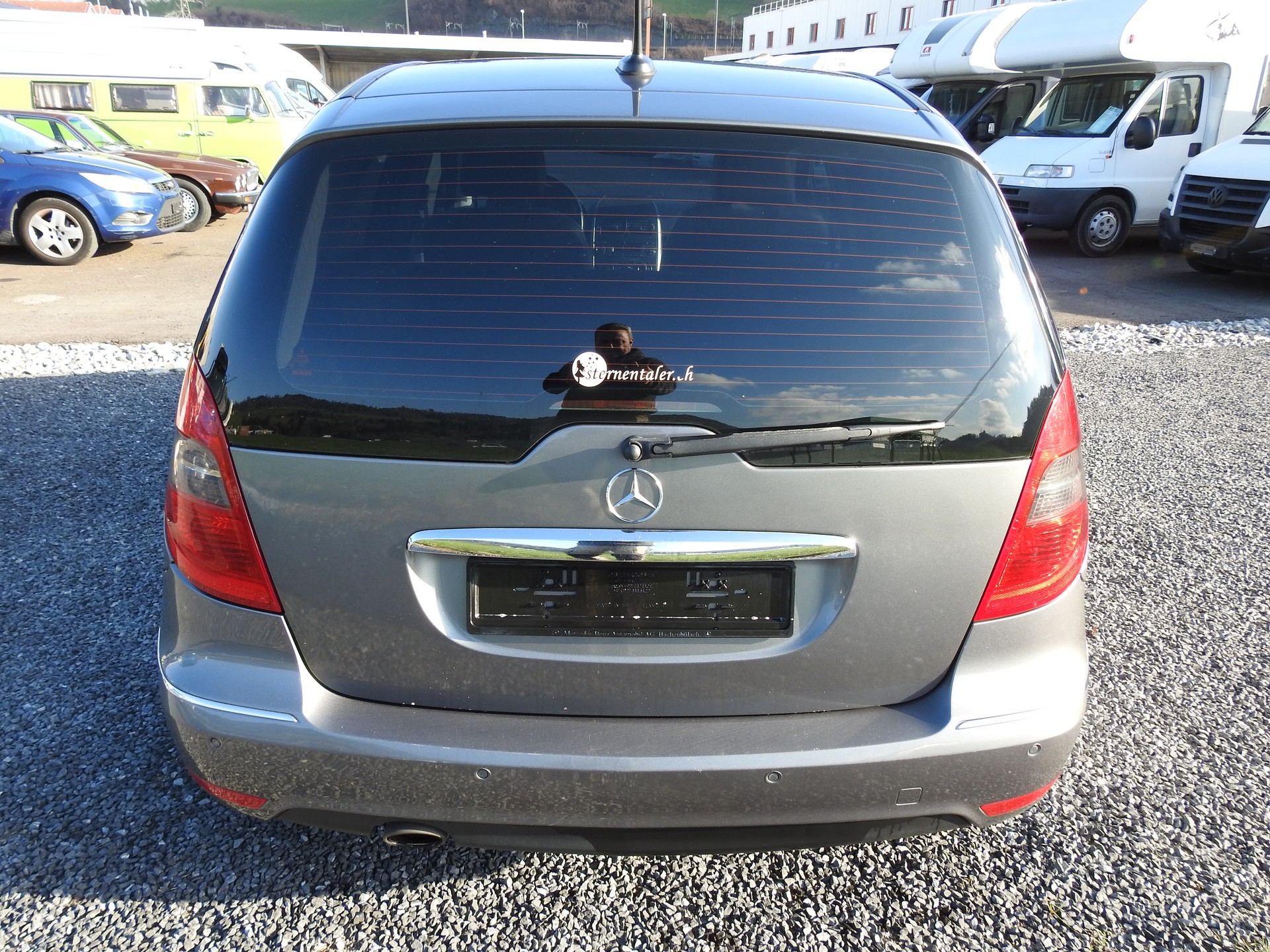 MERCEDES-BENZ A 180 Avantgarde Selection Autotronic-image-4