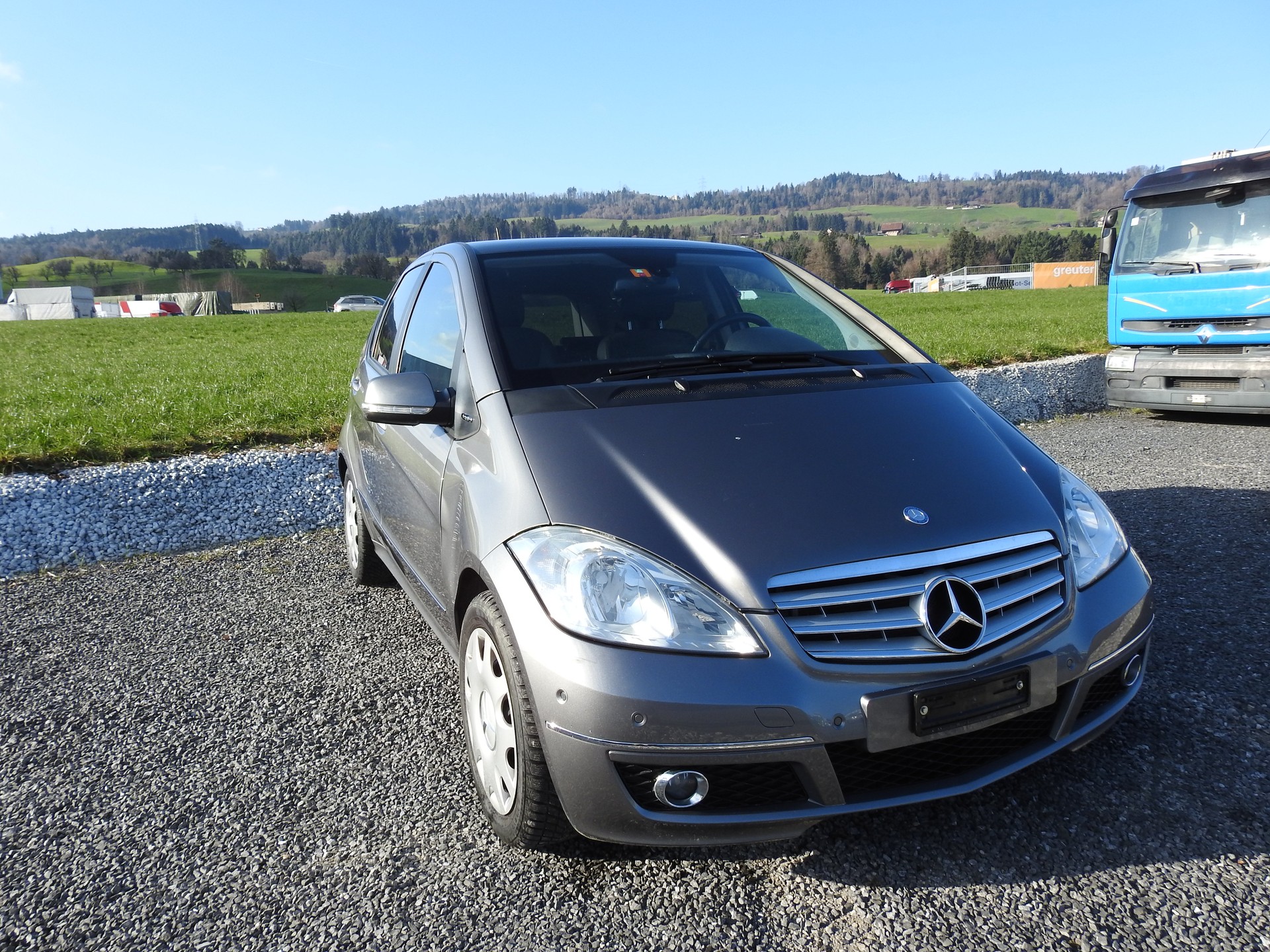 MERCEDES-BENZ A 180 Avantgarde Selection Autotronic-image-7