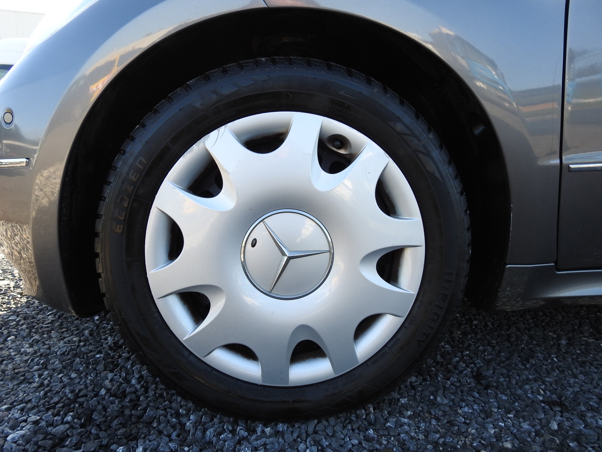 MERCEDES-BENZ A 180 Avantgarde Selection Autotronic-image-8
