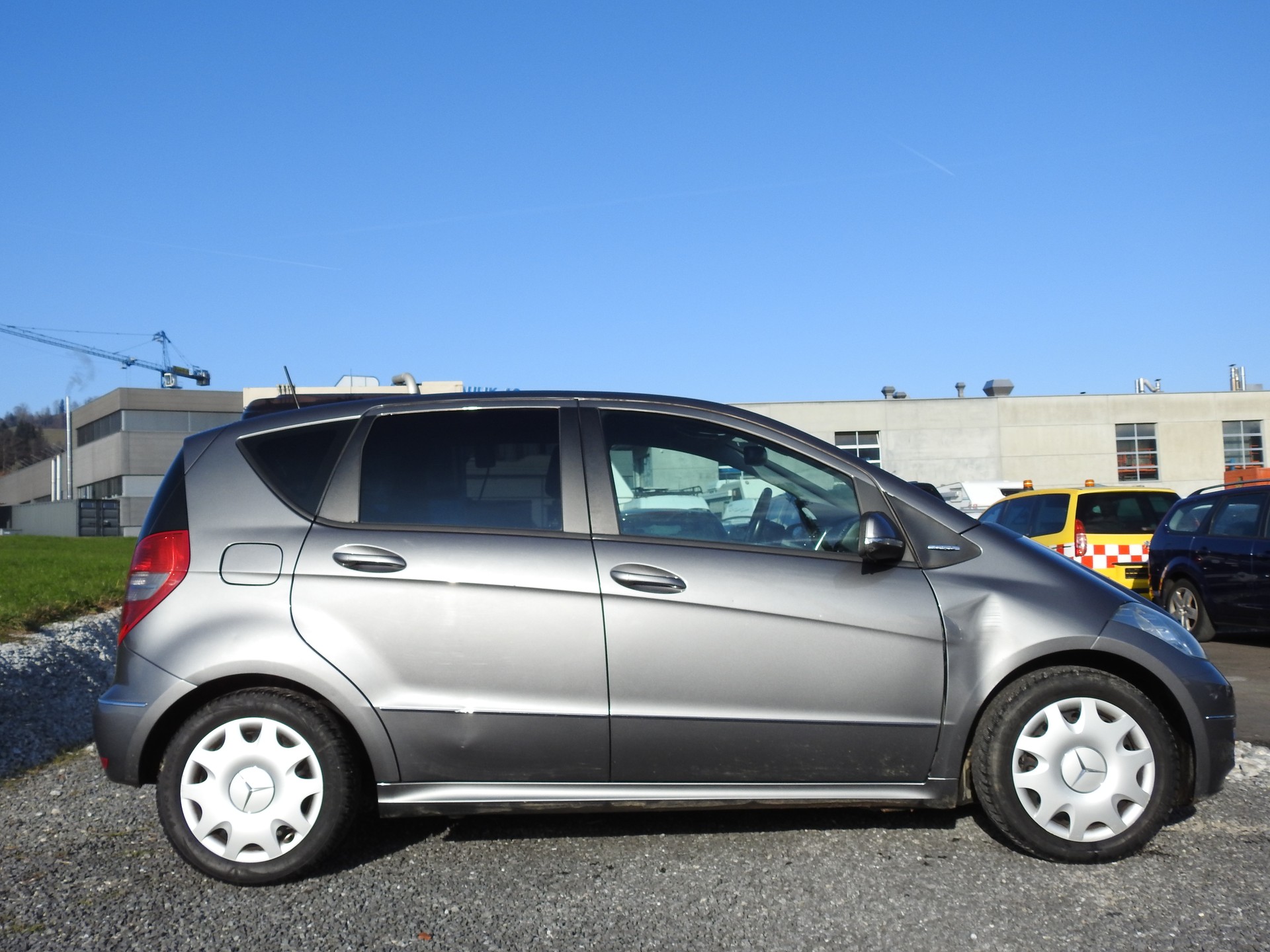 MERCEDES-BENZ A 180 Avantgarde Selection Autotronic-image-6