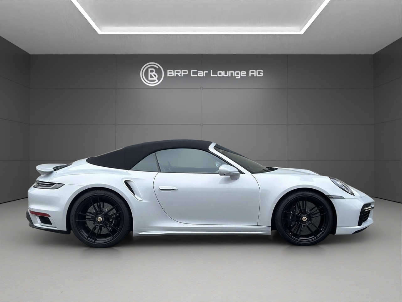 PORSCHE 911 Turbo S Cabriolet PDK-image-5