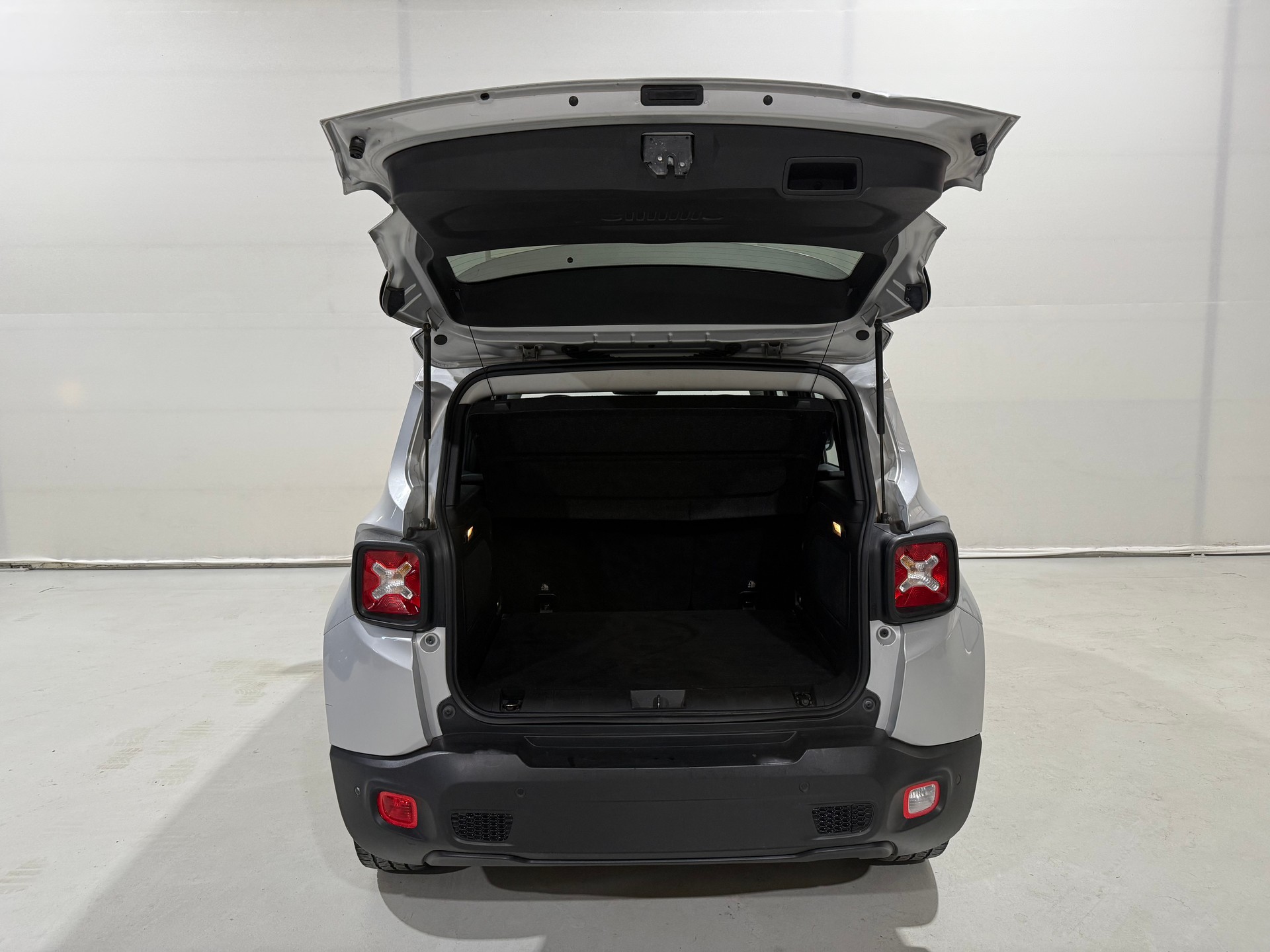 JEEP Renegade 2.0 CRD Longtitude Swiss Edition AWD-image-10