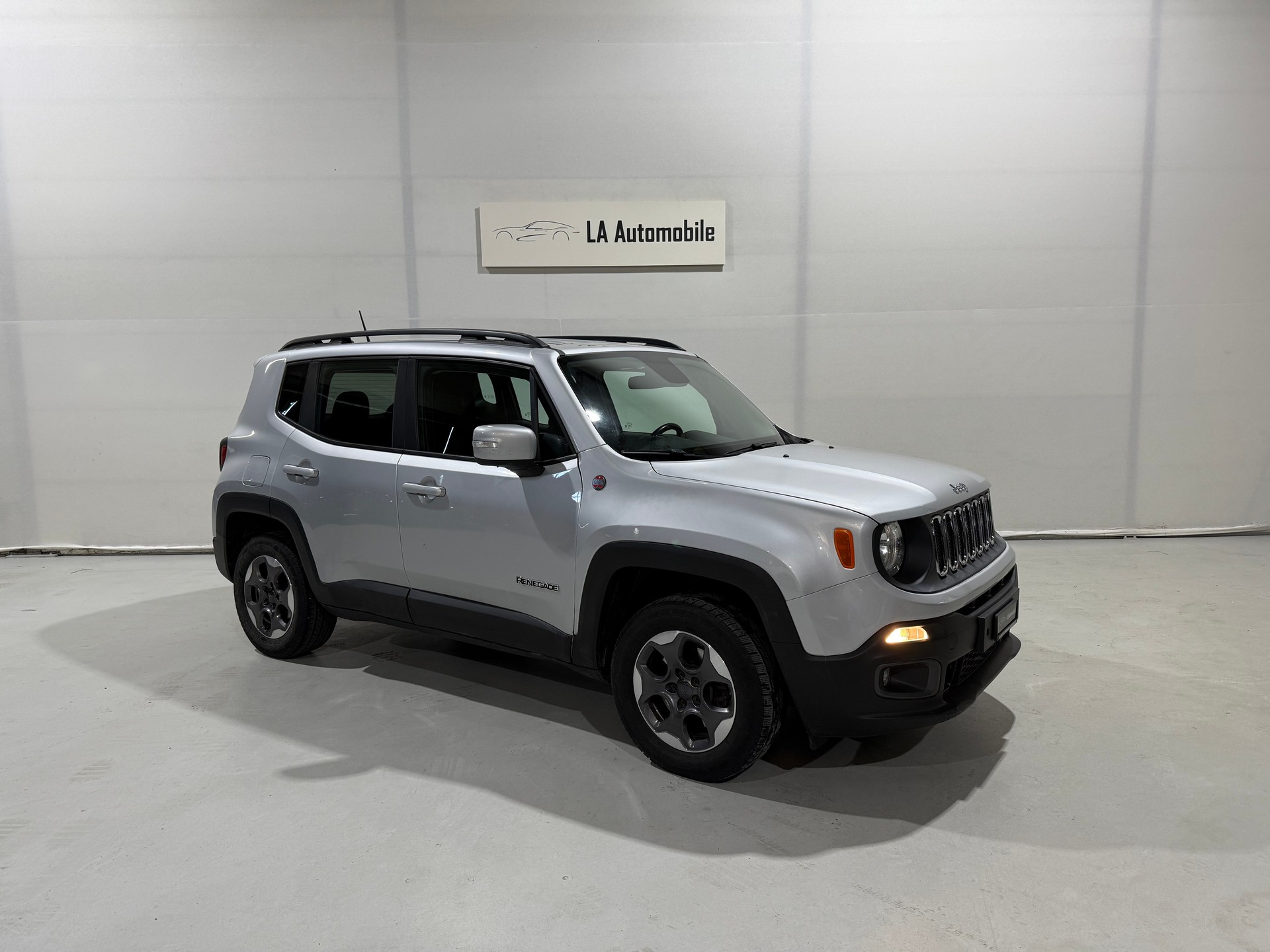 JEEP Renegade 2.0 CRD Longtitude Swiss Edition AWD-image-5