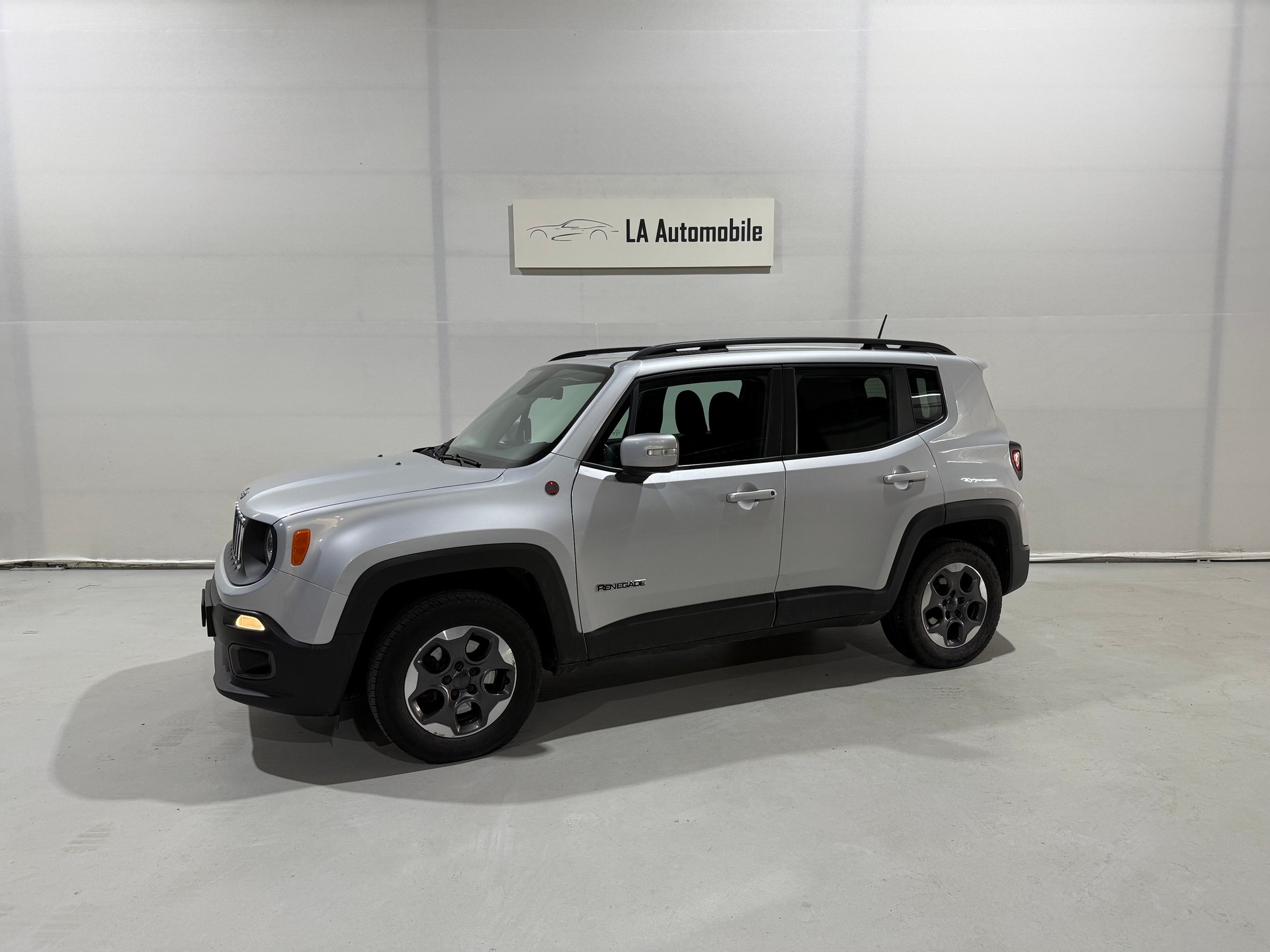 JEEP Renegade 2.0 CRD Longtitude Swiss Edition AWD-image-1