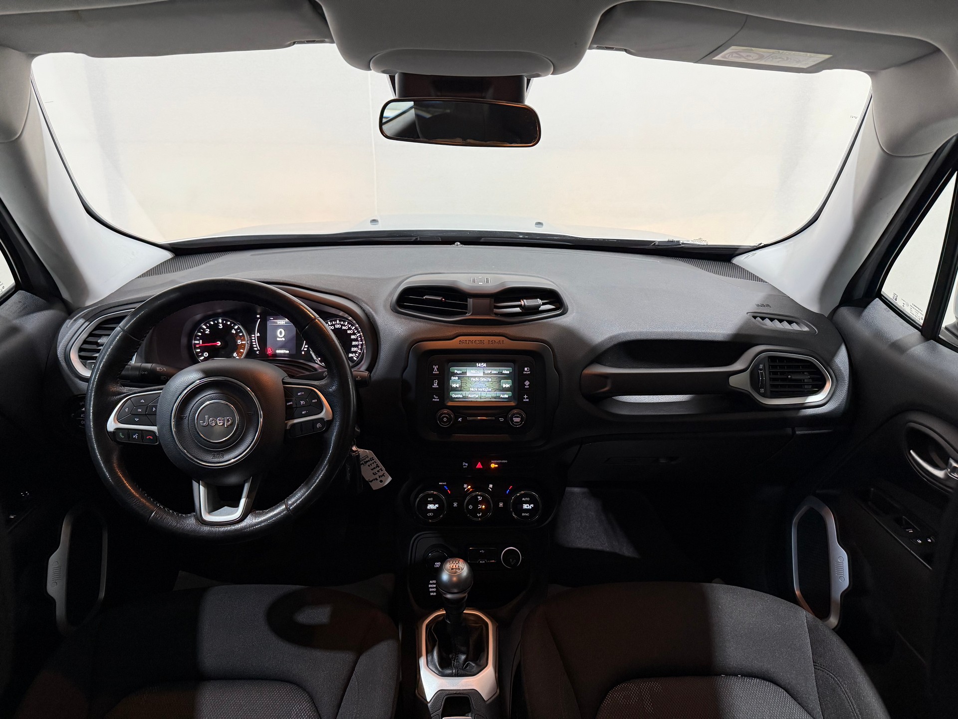 JEEP Renegade 2.0 CRD Longtitude Swiss Edition AWD-image-11