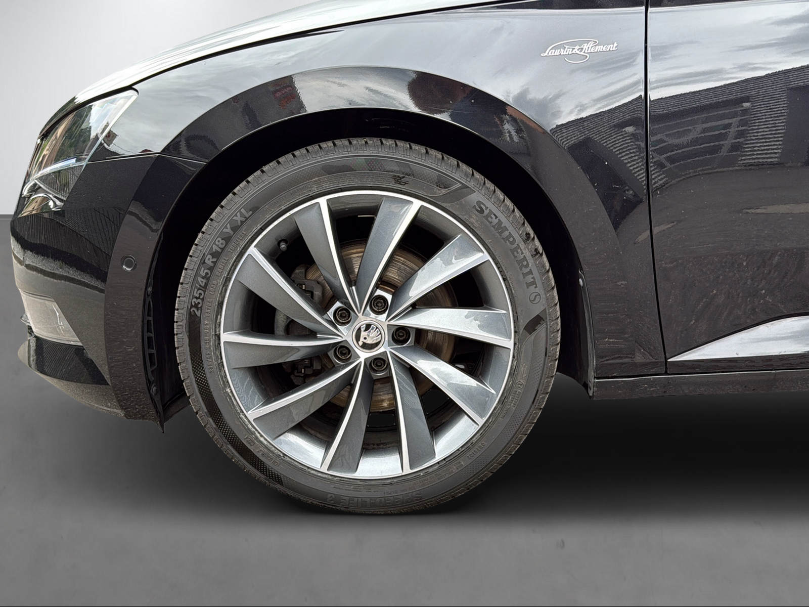 SKODA Superb Combi 2.0 TDI 190 L & K 4x4 DSG-image-3