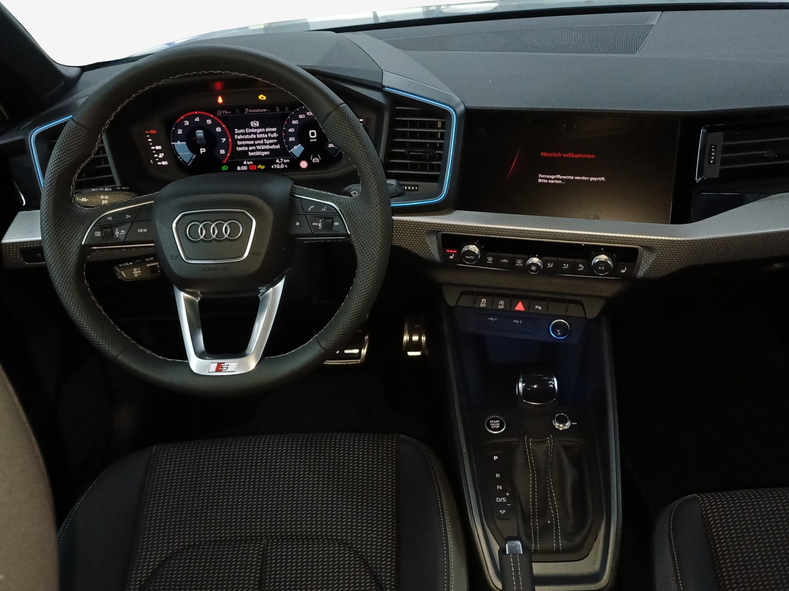 AUDI A1 allstreet 30 TFSI Attraction S-tronic-image-8