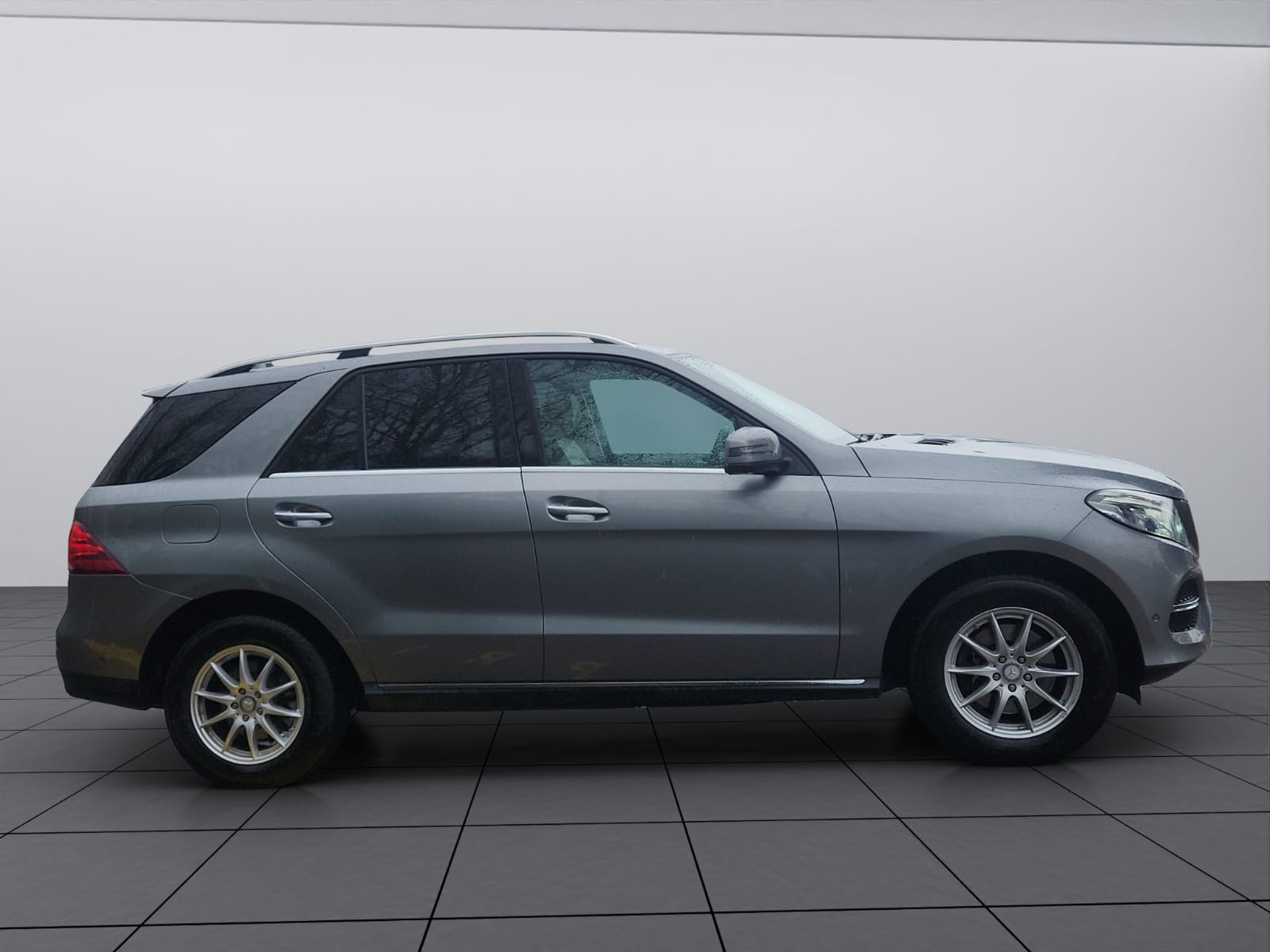 MERCEDES-BENZ GLE 350 d Executive 4Matic 9G-Tronic-image-8