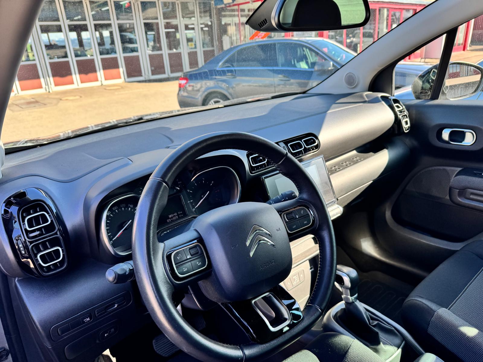 CITROEN C3 Aircross 1.2i PureTech Shine EAT-image-14