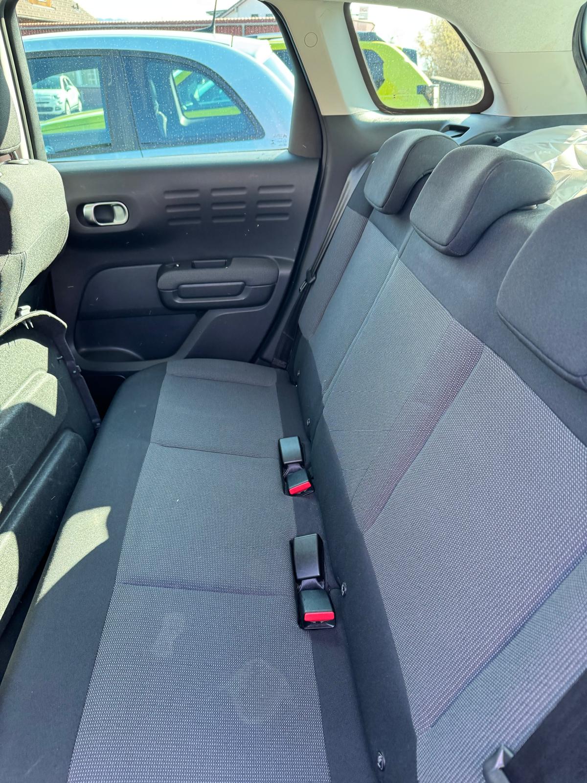 CITROEN C3 Aircross 1.2i PureTech Shine EAT-image-19