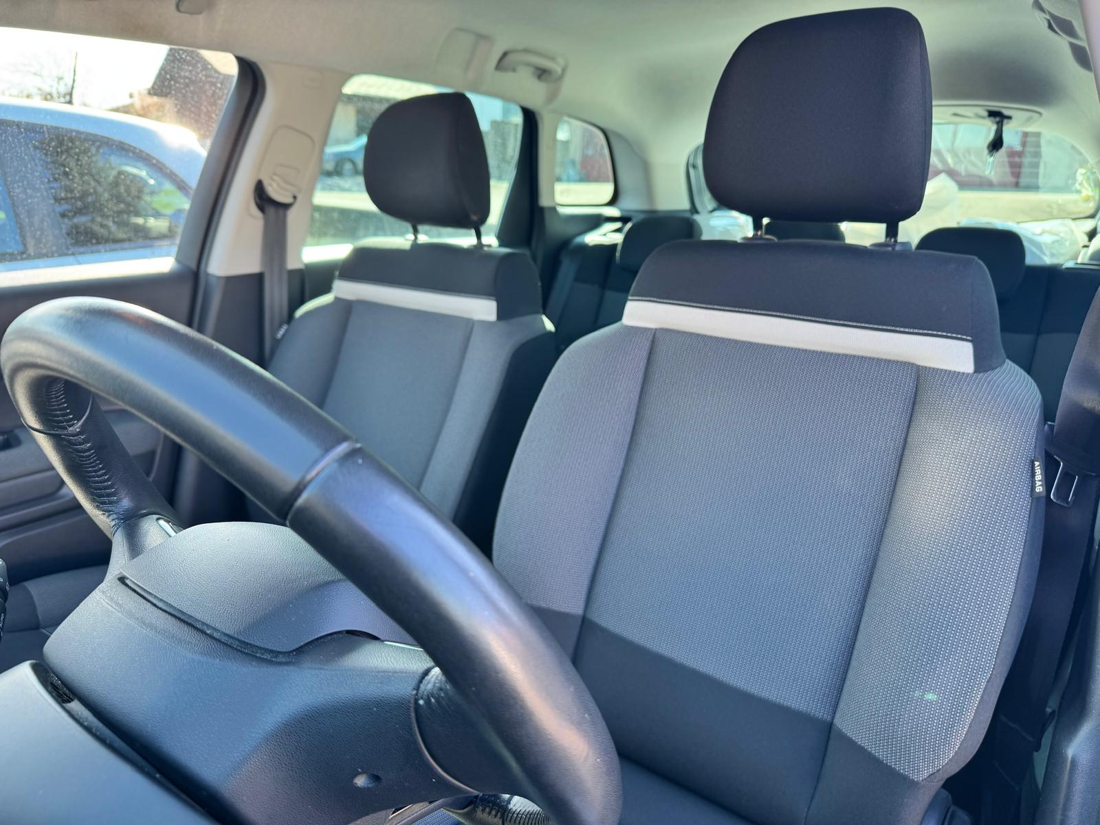 CITROEN C3 Aircross 1.2i PureTech Shine EAT-image-17