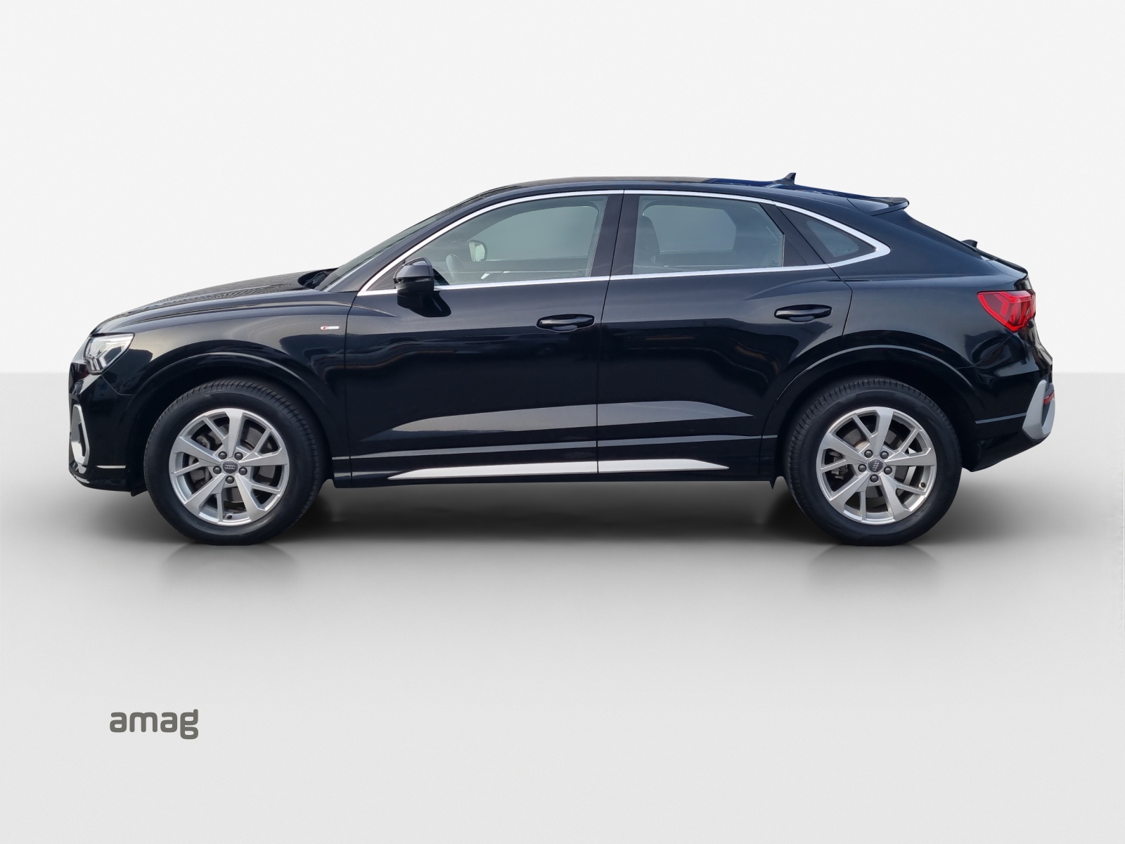AUDI Q3 Sportback 40 TFSI S line quattro S-tronic-image-1
