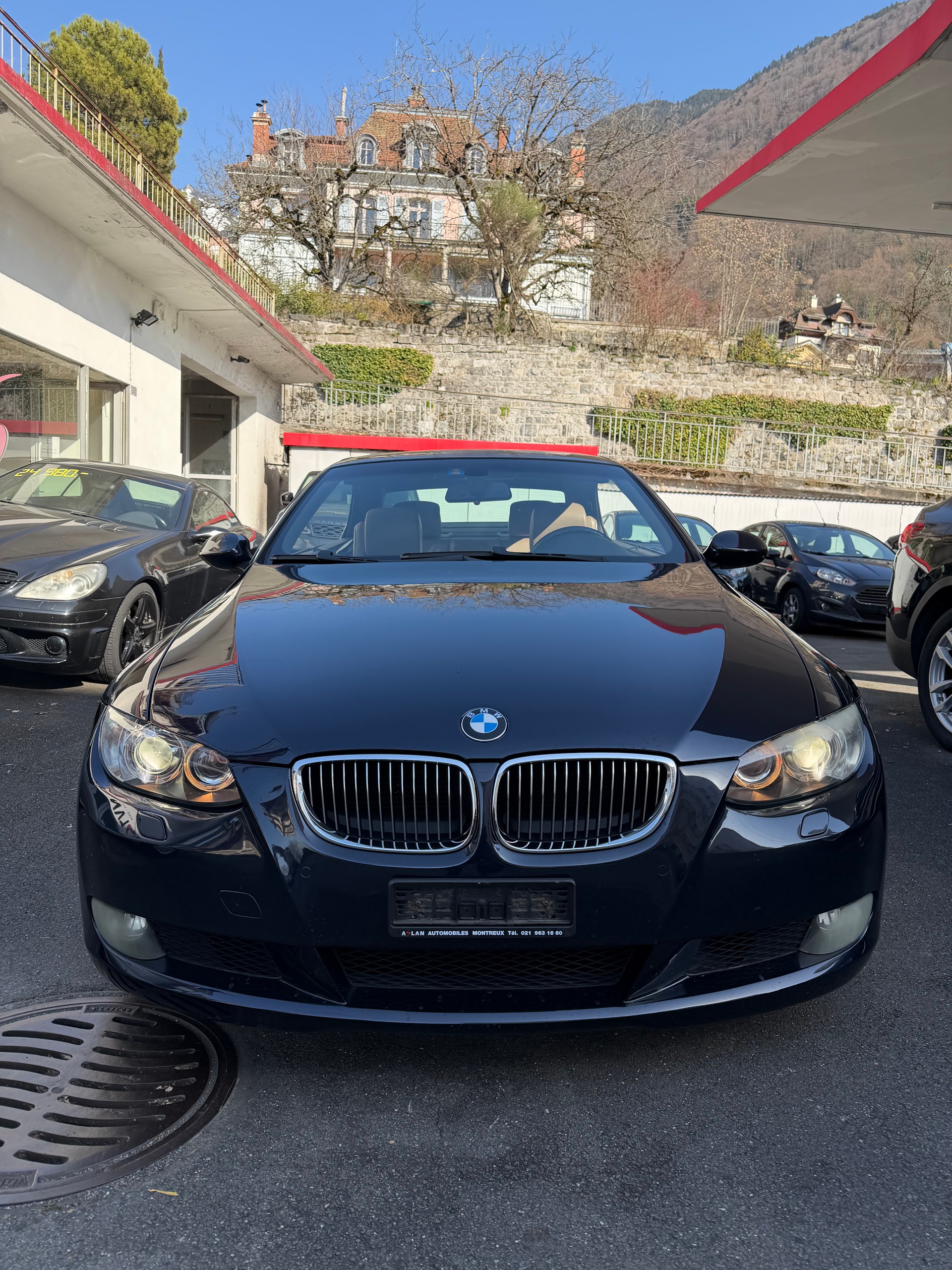BMW 330i Cabriolet Steptronic-image-1