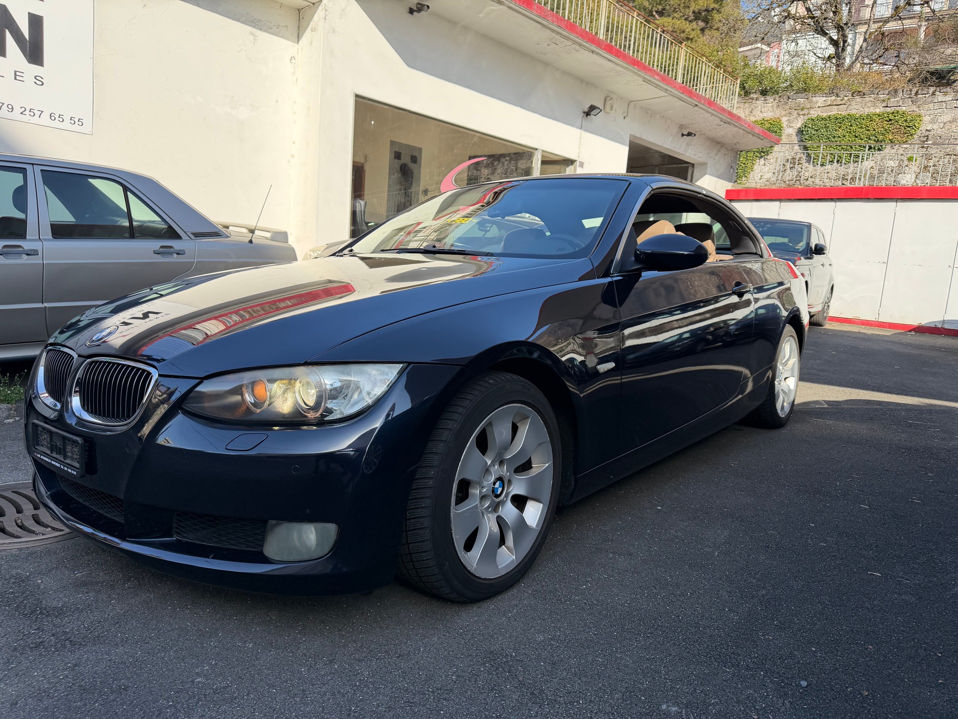 BMW 330i Cabriolet Steptronic-image-2
