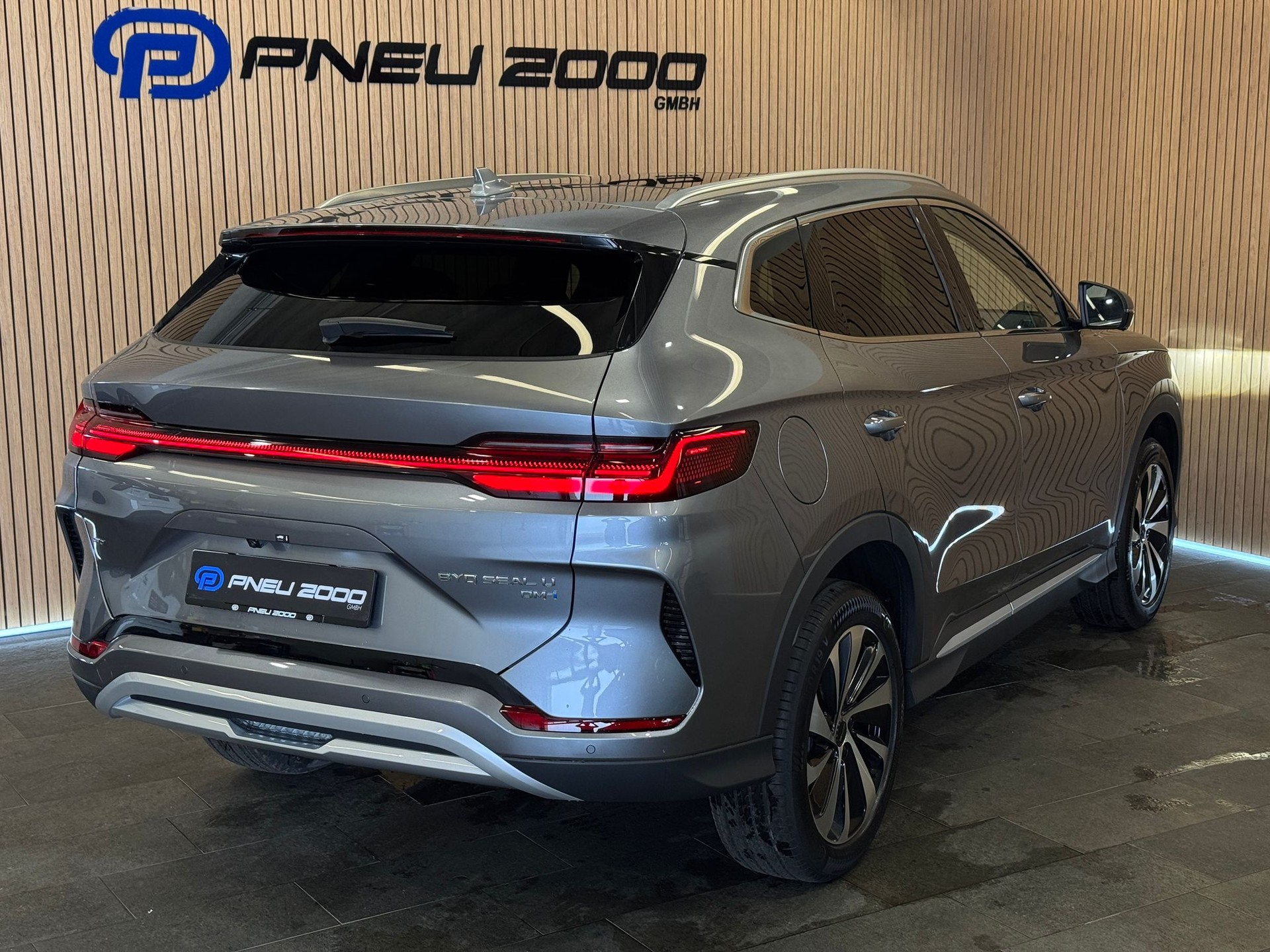 BYD Seal U DM-i Design AWD-image-2