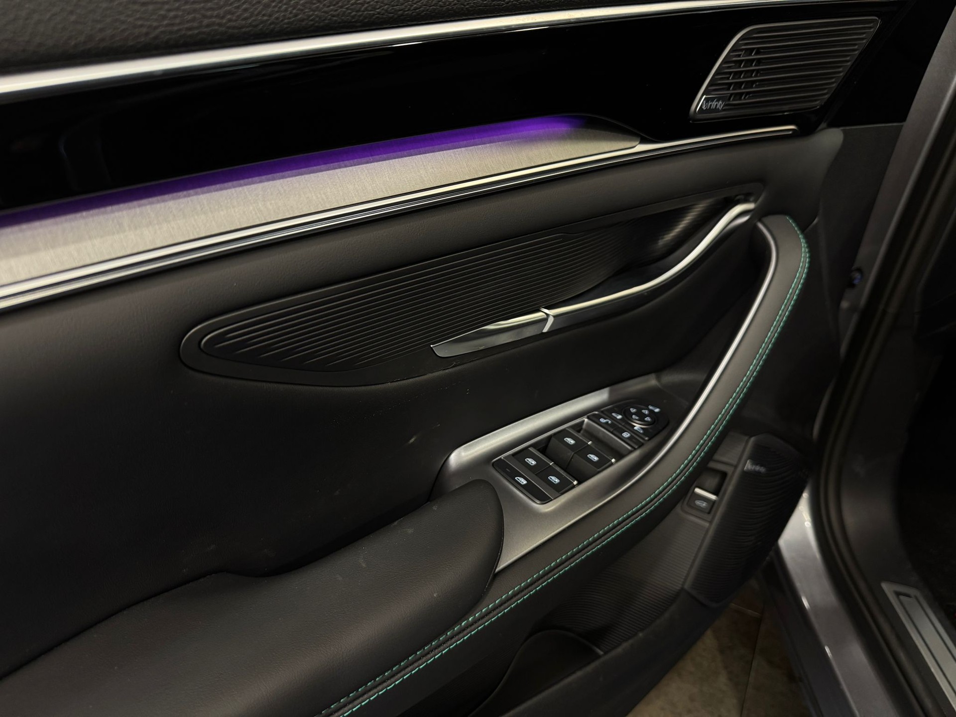BYD Seal U DM-i Design AWD-image-8