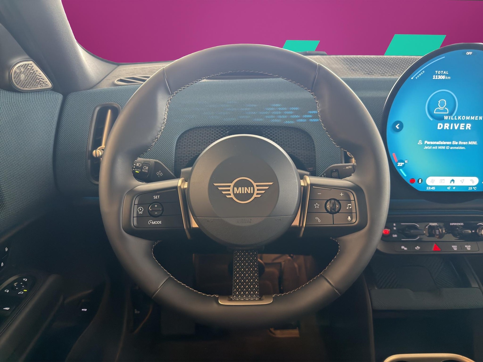 MINI Countryman E Favoured Trim-image-13