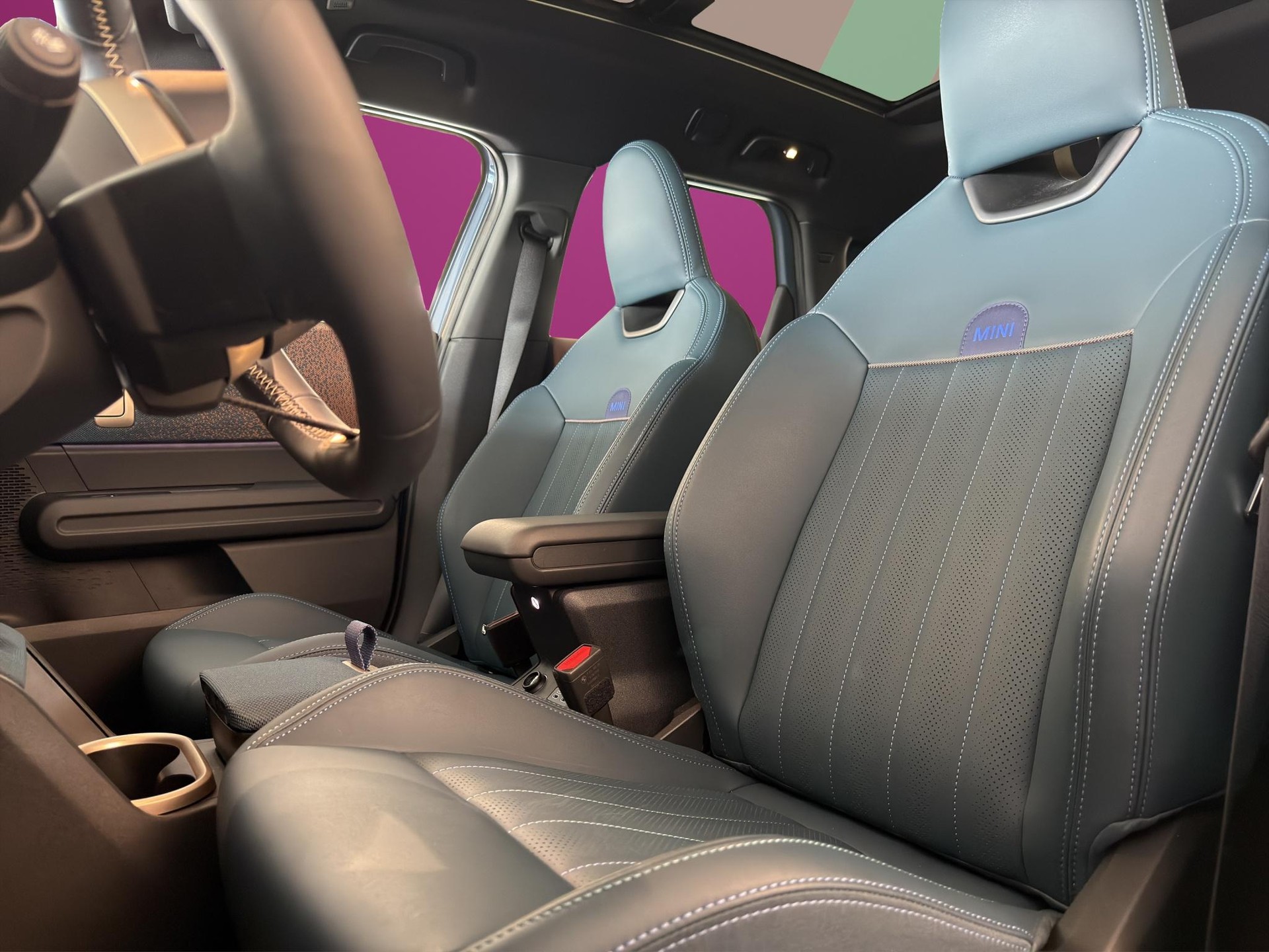 MINI Countryman E Favoured Trim-image-10