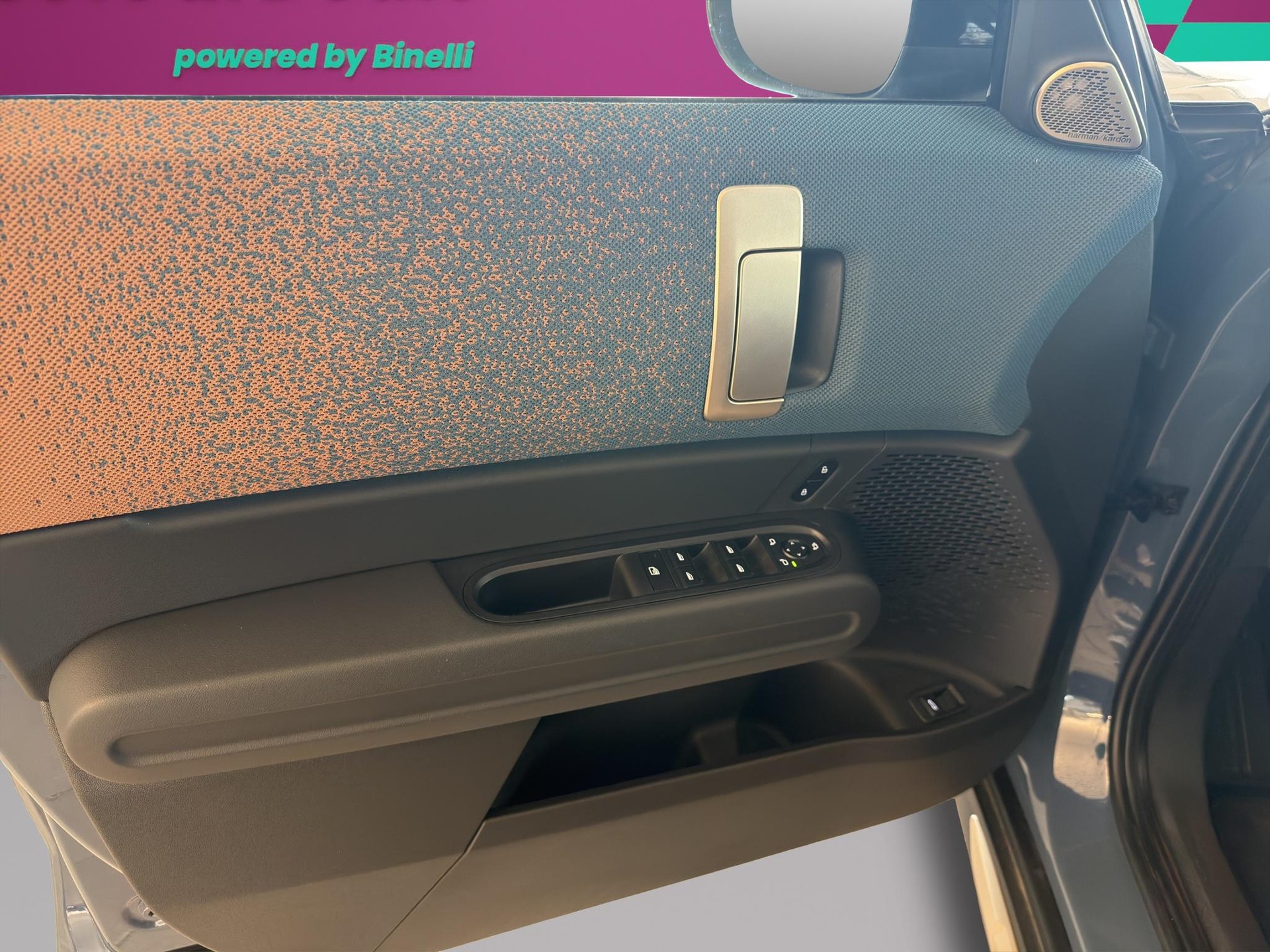 MINI Countryman E Favoured Trim-image-17
