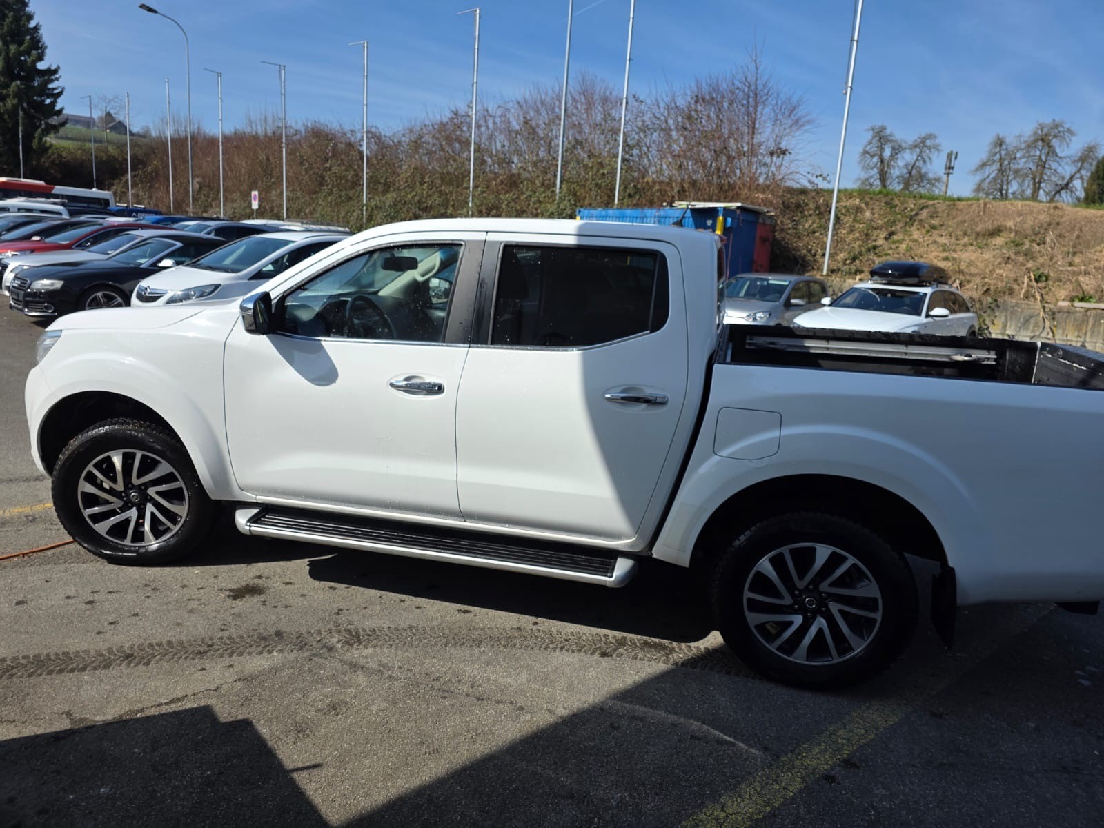 NISSAN Navara Double Cab N-Connecta 2.3 dCi 4WD Automatic-image-8