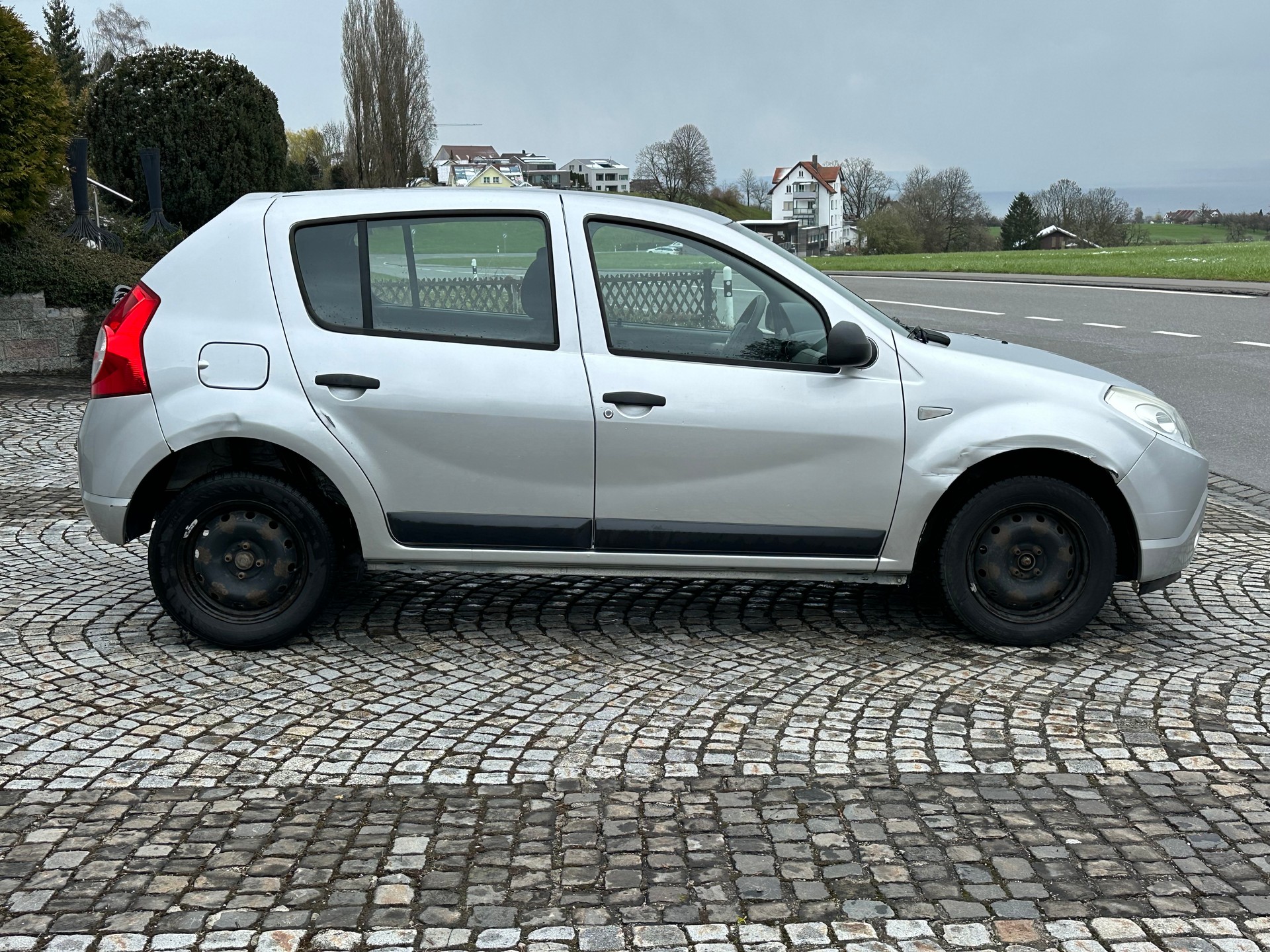 DACIA Sandero 1.2 Ambiance-image-7