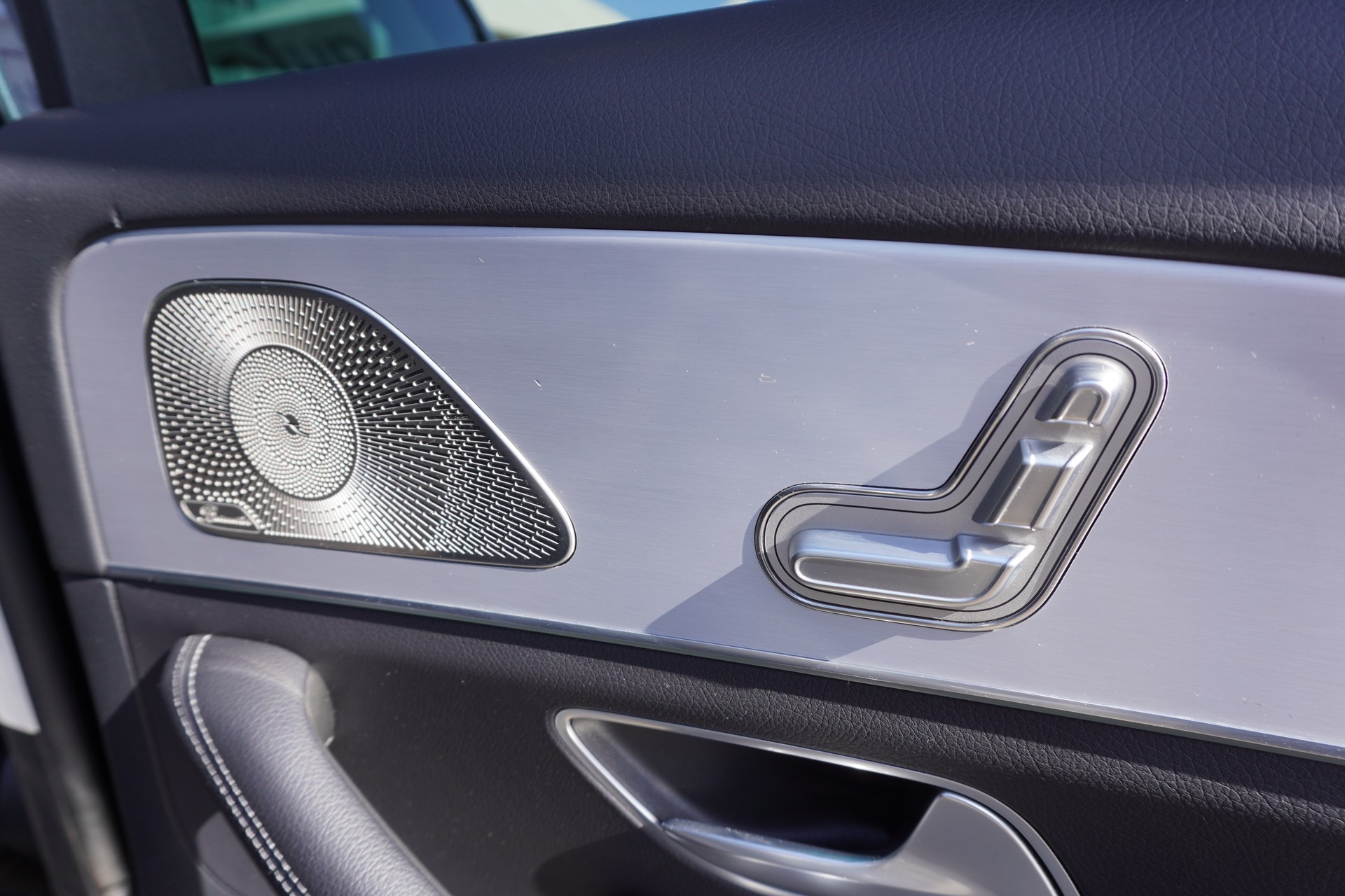 MERCEDES-BENZ GLE 450 4Matic 9G-Tronic 7-PLÄTZER!!!-image-14