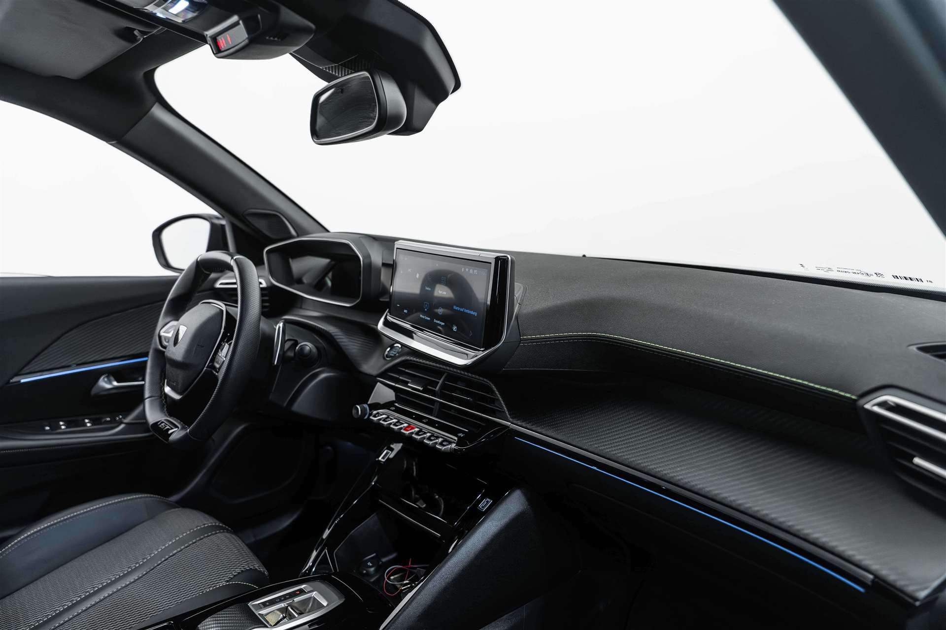 PEUGEOT 2008 1.2 145 MHEV GT Automat-image-10