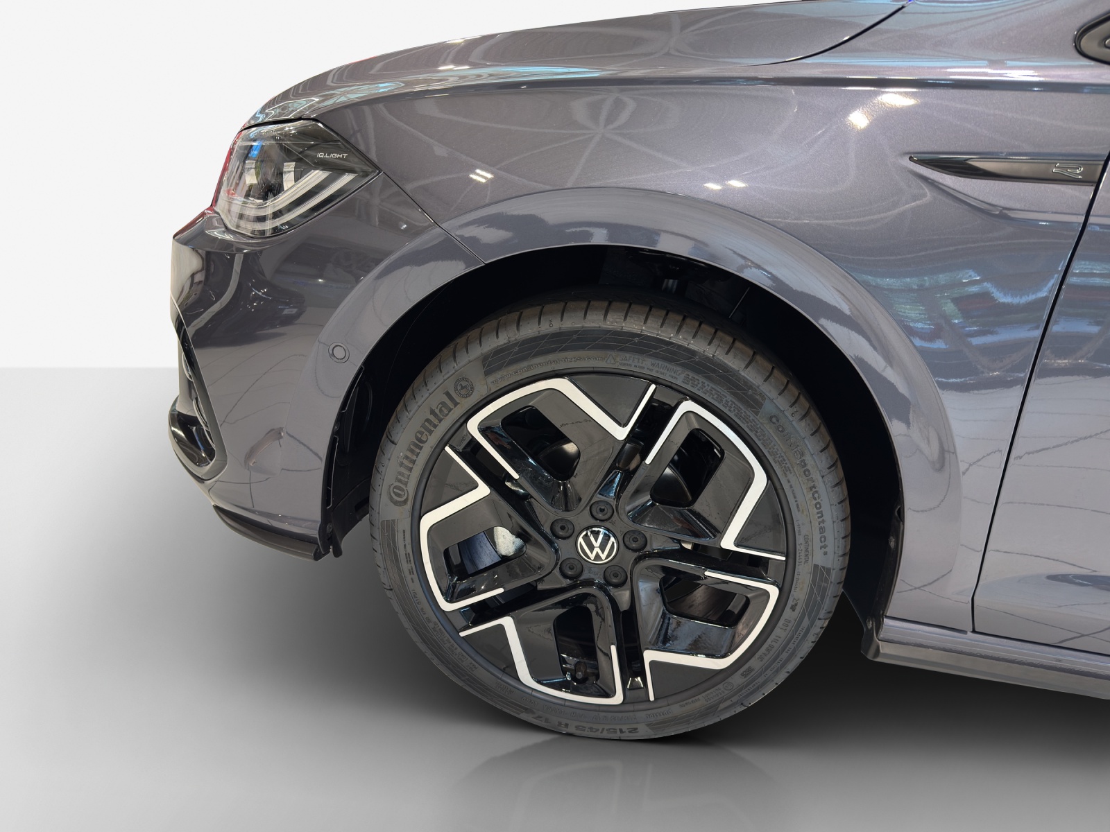 VW Polo R-Line-image-15