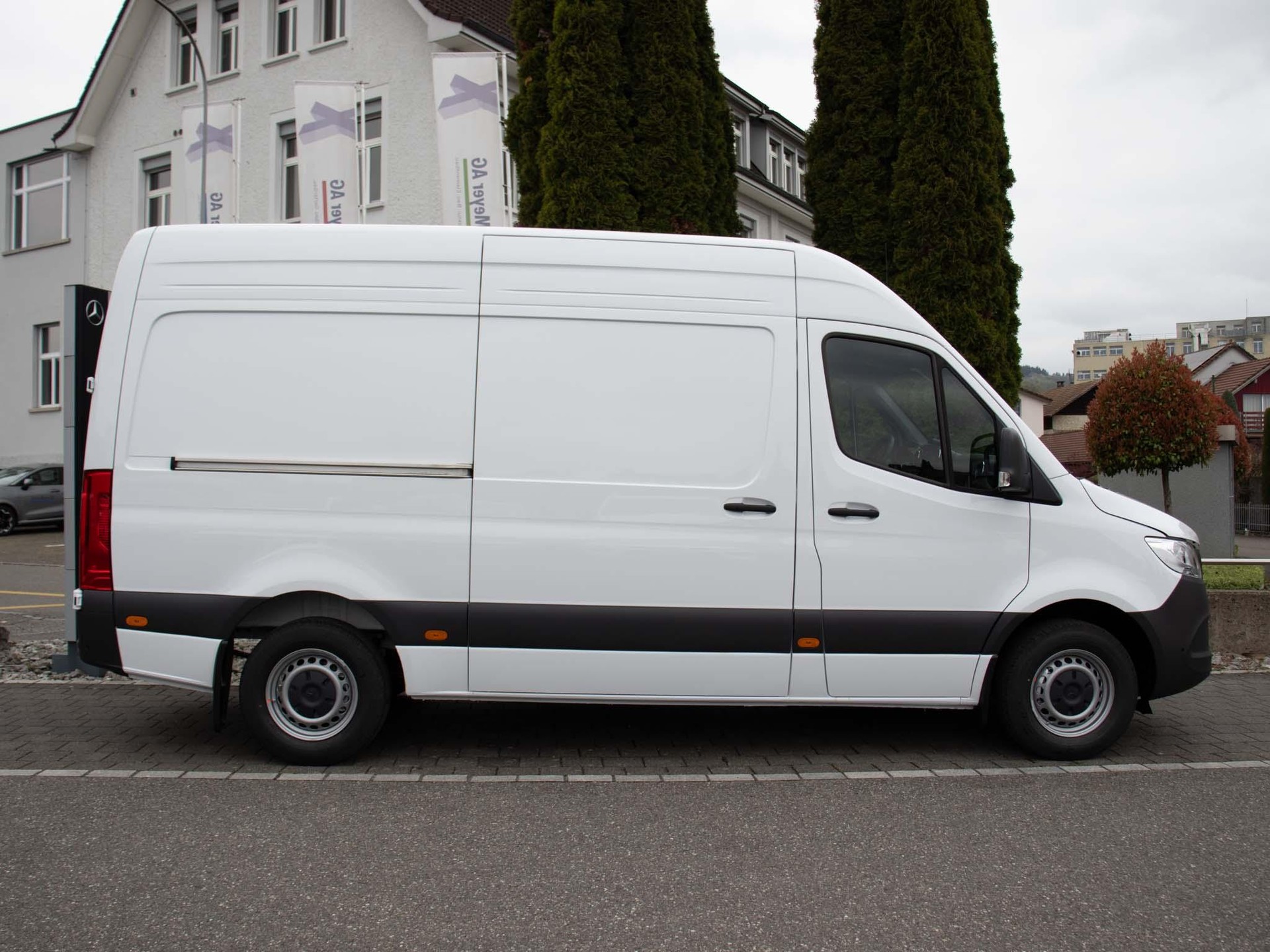 MERCEDES-BENZ Sprinter 315 CDI Kasten PRO Hochdach Standard-image-4