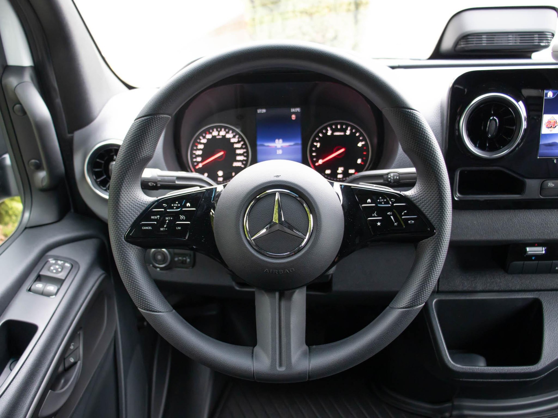MERCEDES-BENZ Sprinter 315 CDI Kasten PRO Hochdach Standard-image-8