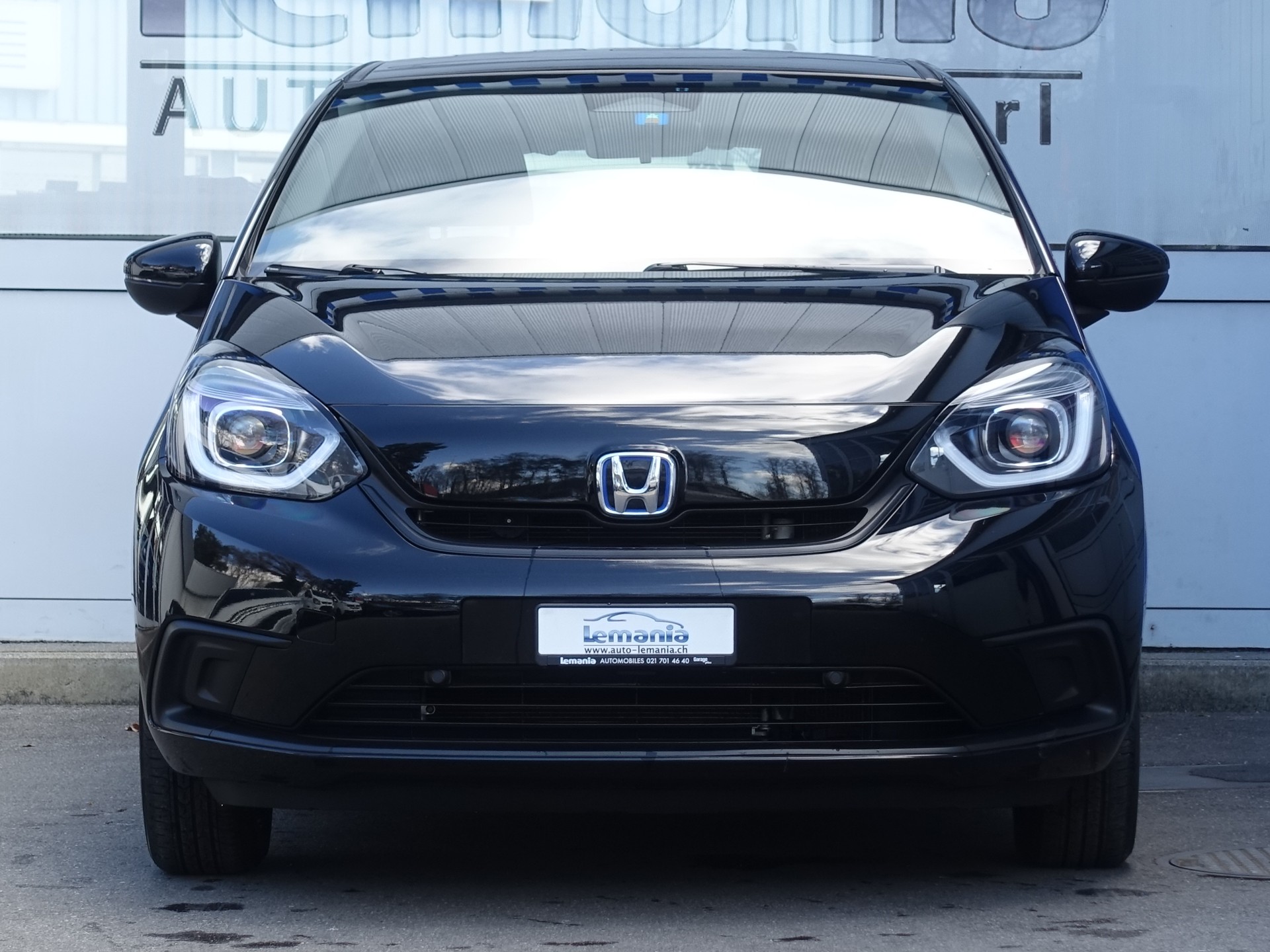 HONDA Jazz 1.5i-MMD Executive E-CVT-showroom-element-2