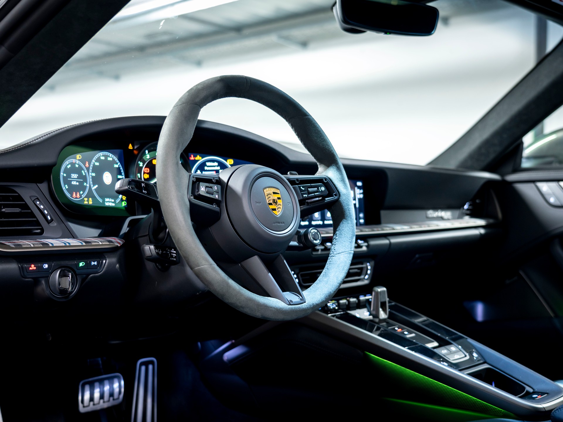 PORSCHE 911 Turbo 50 Jahre-image-14