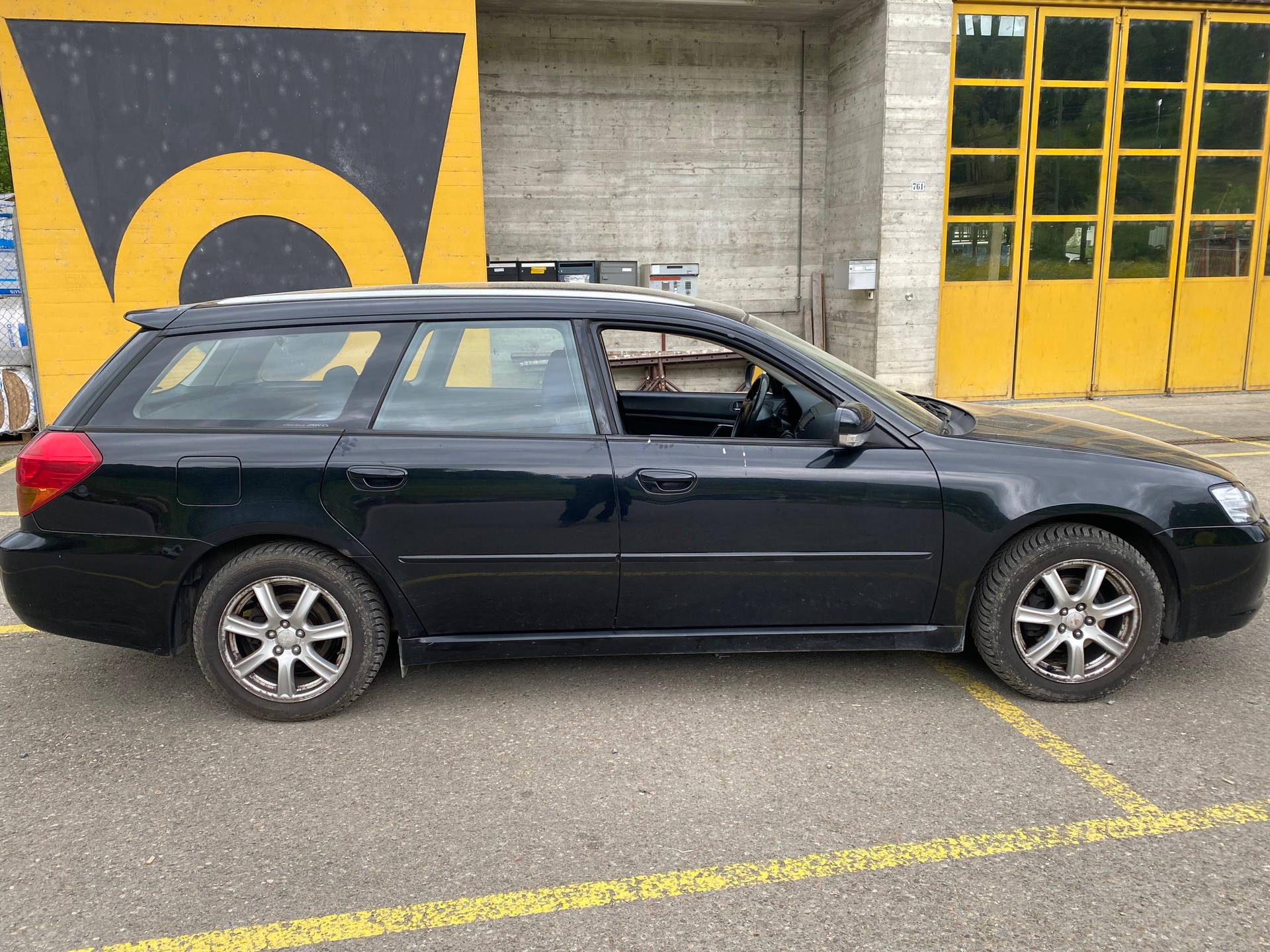 SUBARU LEGACY-image-1