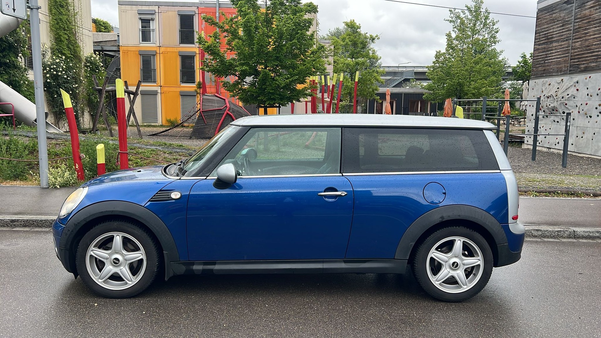 MINI CLUBMAN-image-3