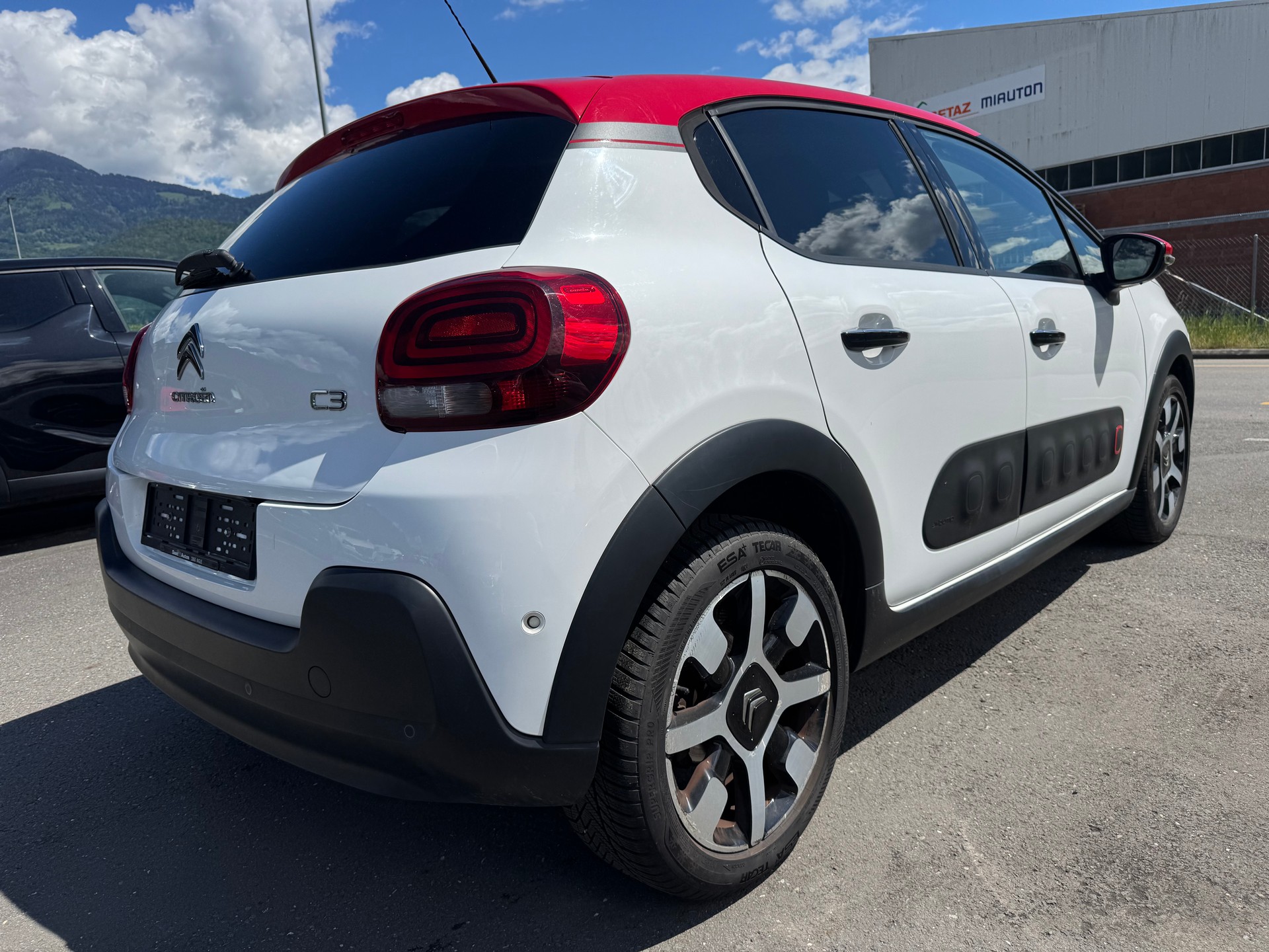 CITROEN C3 1.2i PureTech Shine-showroom-element-3