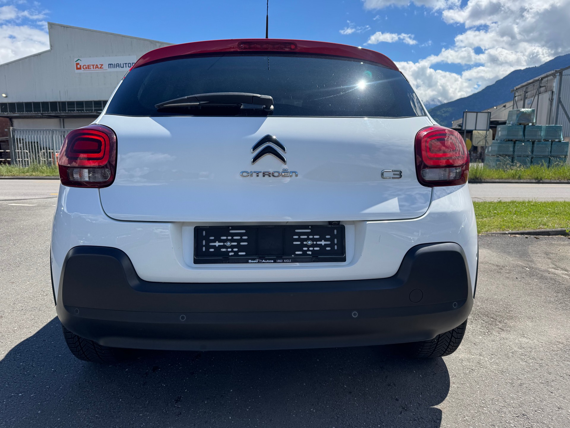 CITROEN C3 1.2i PureTech Shine-image-4