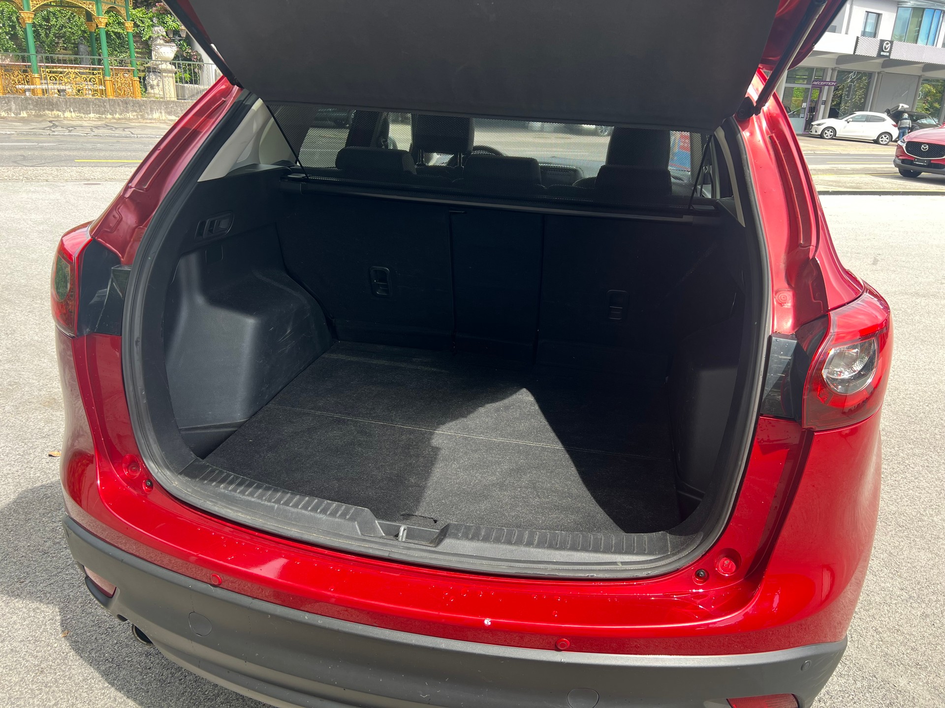 MAZDA CX-5 2.5 Revolution AWD Skyactive-G Automatic-image-5