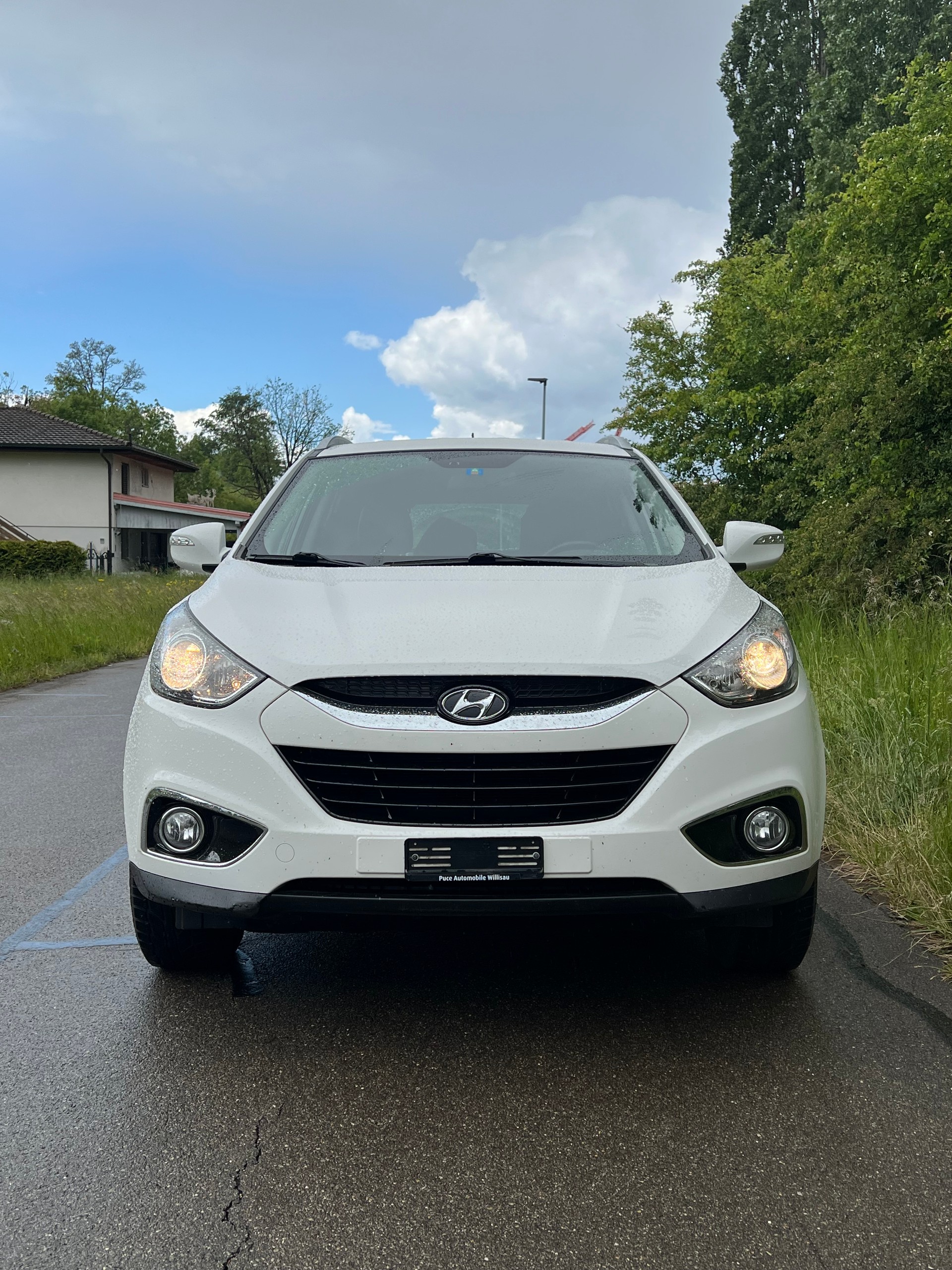 HYUNDAI iX 35 2.0 Style 4WD Automatic-image-1