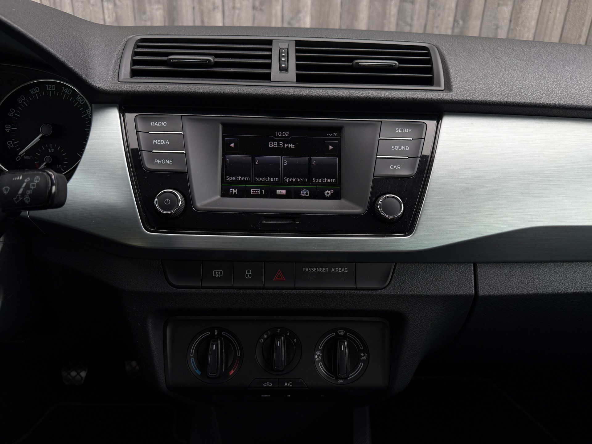 SKODA Fabia 1.2 TSI Ambition-image-7