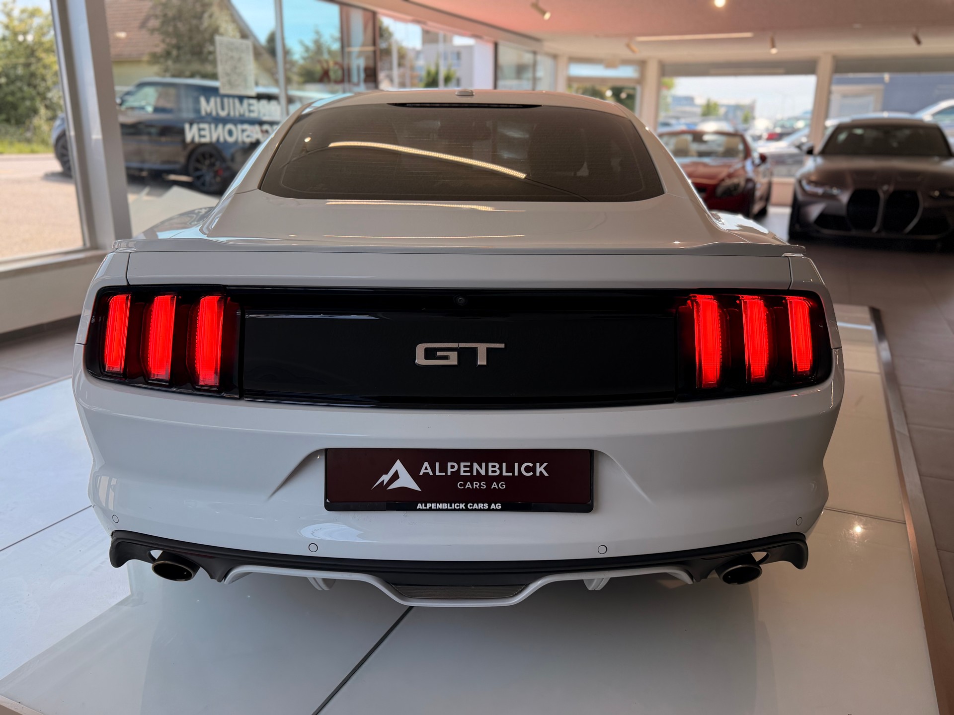 FORD Mustang Fastback 5.0 V8 GT Automat-image-7