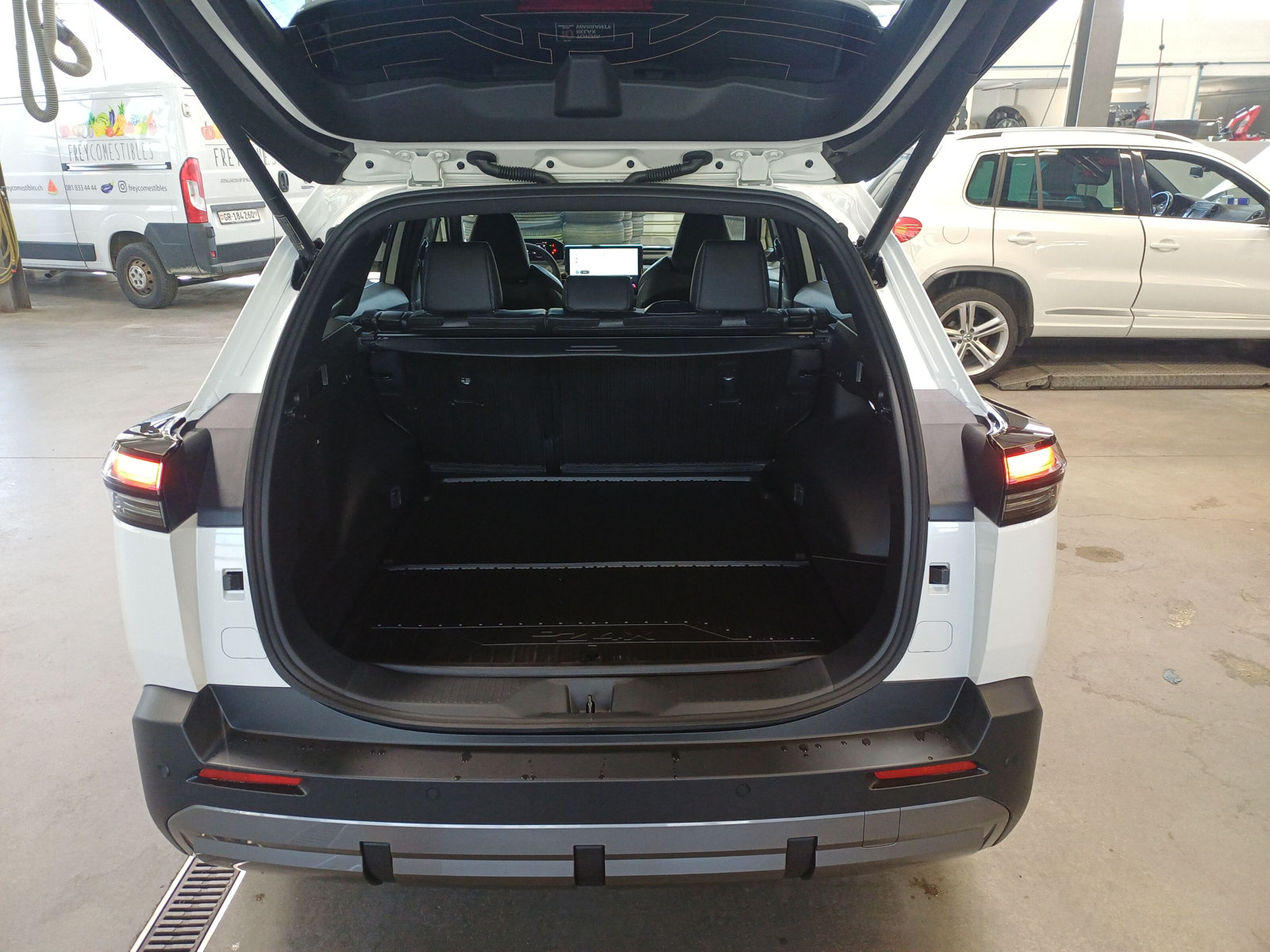 TOYOTA bZ4X Touring Premium AWD-image-5