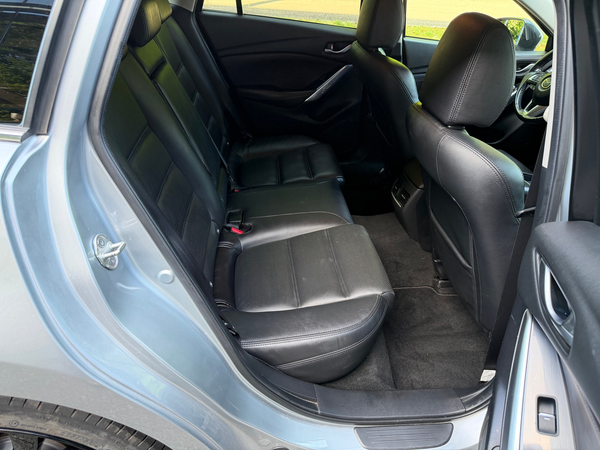 MAZDA 6 Sportwagon SKYACTIV-D 175 Revolution Automat AWD-image-12