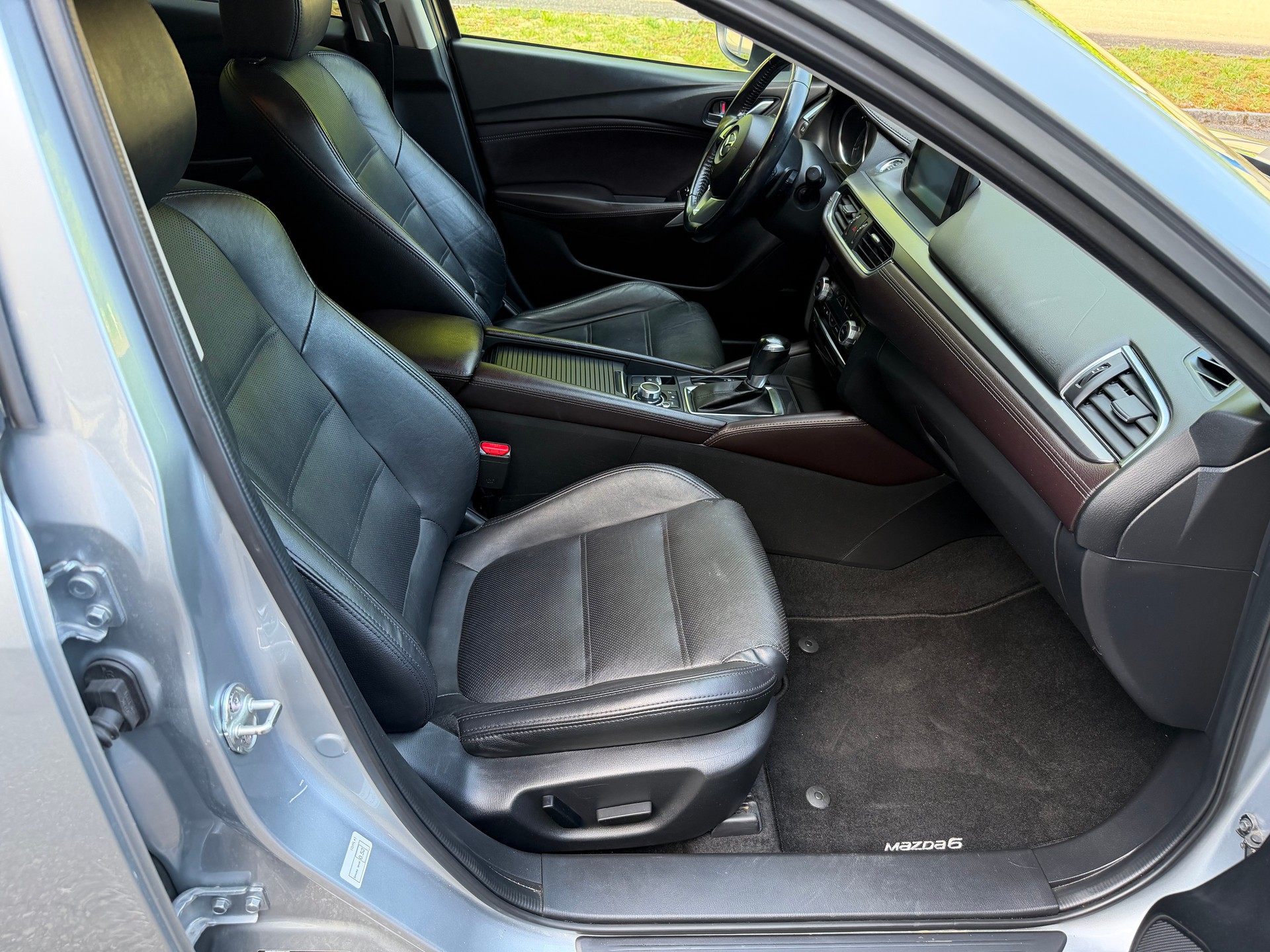 MAZDA 6 Sportwagon SKYACTIV-D 175 Revolution Automat AWD-image-11