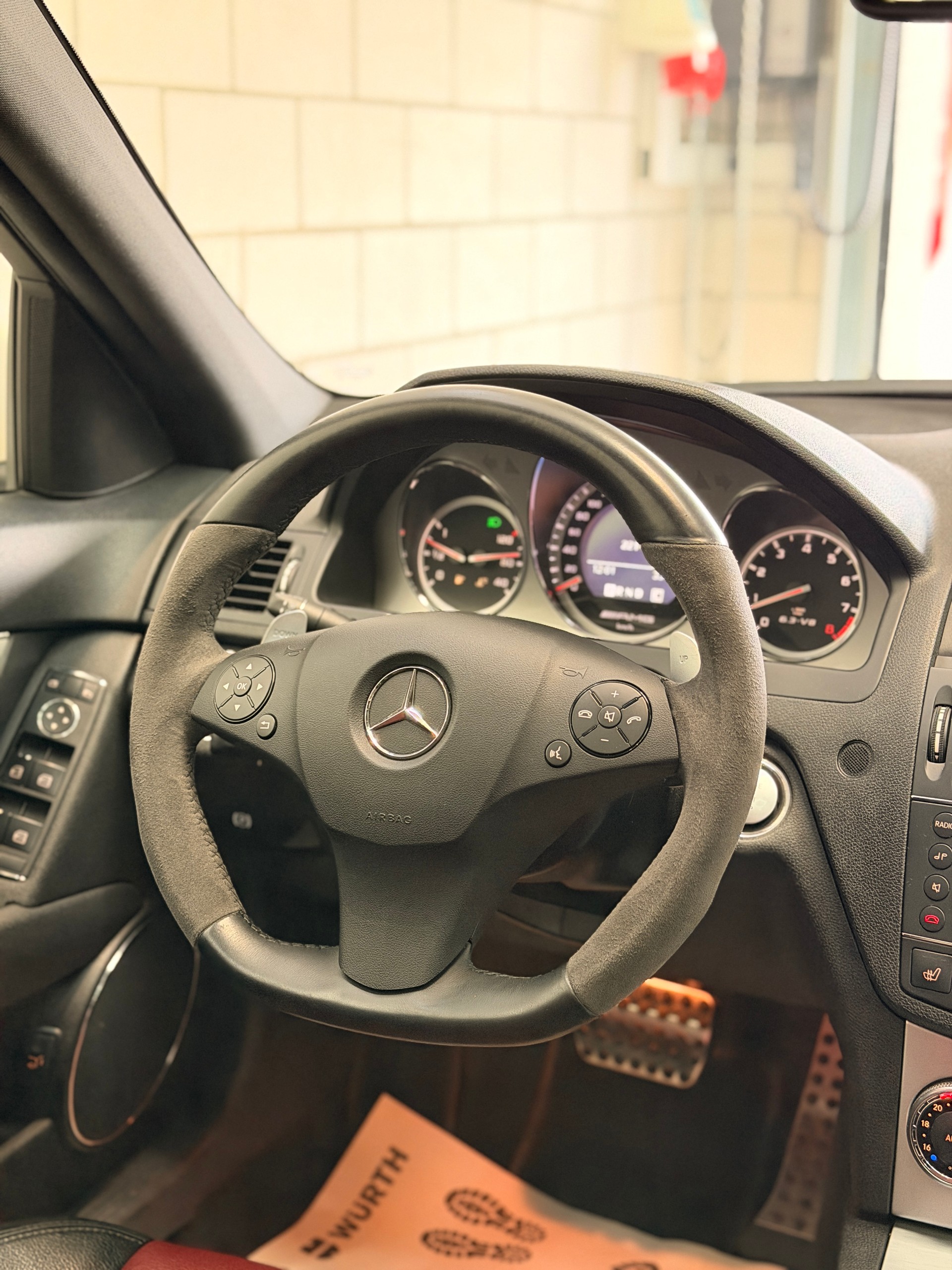 MERCEDES-BENZ T-Model-image-8