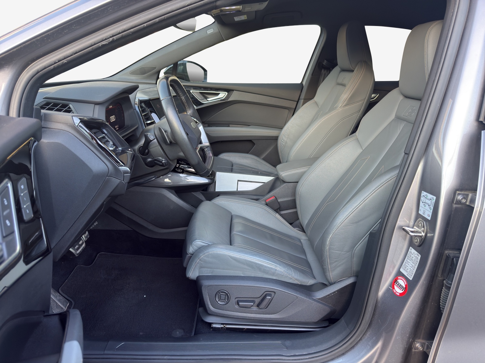 AUDI Q4 Sportback e-tron 50 quattro-image-8