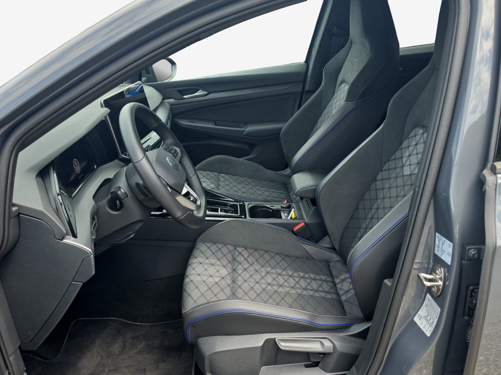 VW Golf Variant 2.0 TSI R-Line DSG 4 Motion-image-7