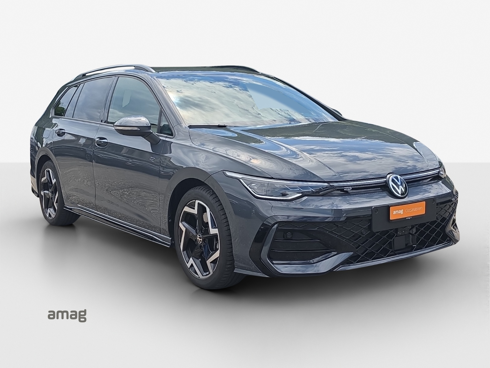 VW Golf Variant 2.0 TSI R-Line DSG 4 Motion-image-5