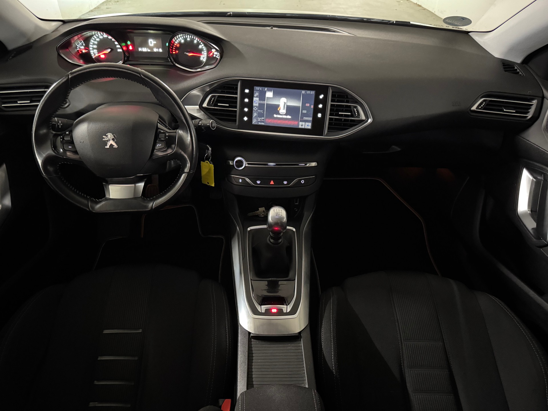 PEUGEOT 308 1.6 THP Allure CH-Fahrzeug-image-11