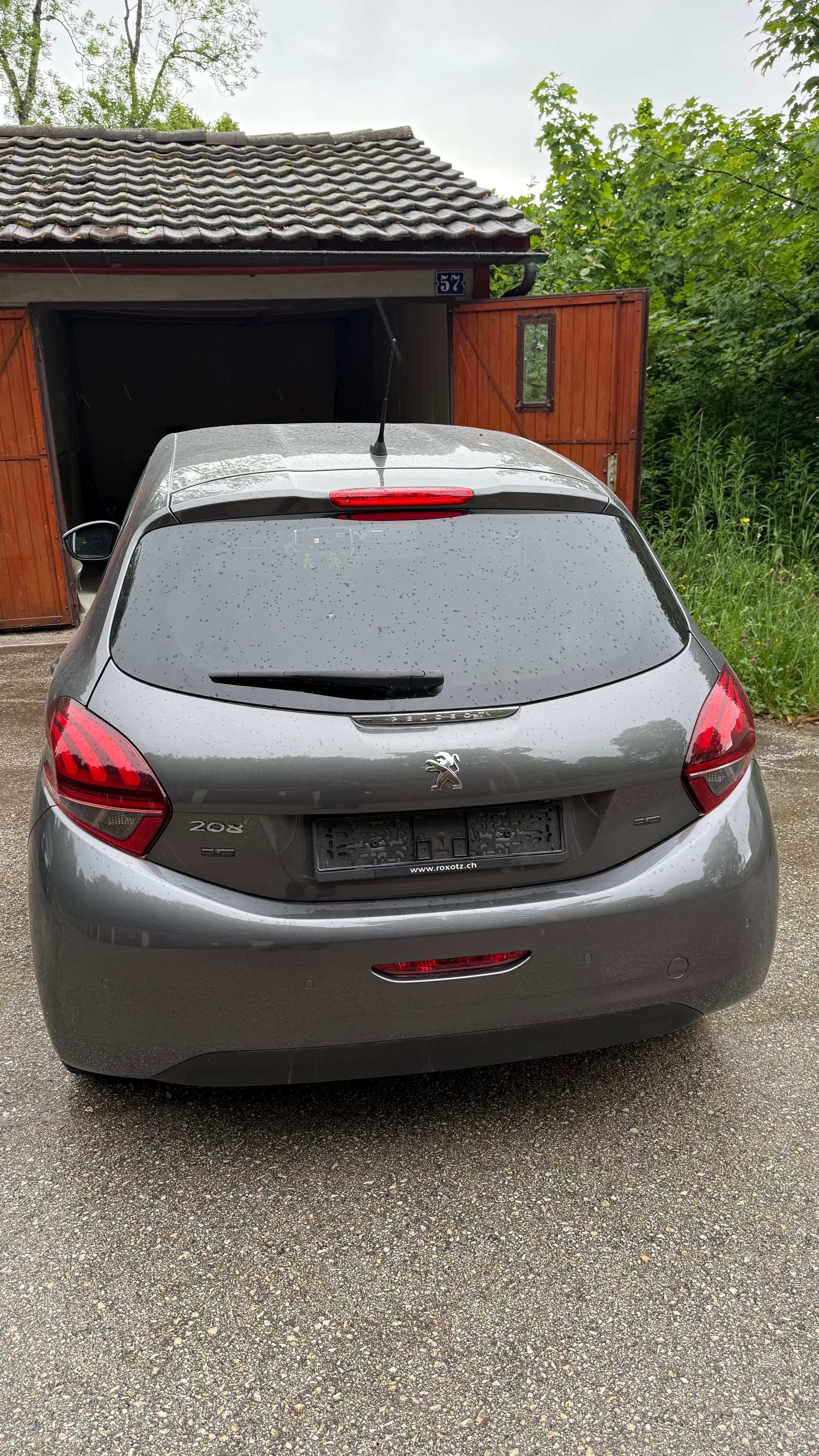 PEUGEOT 1.2 PureTech Tech Edition S/S-image-2